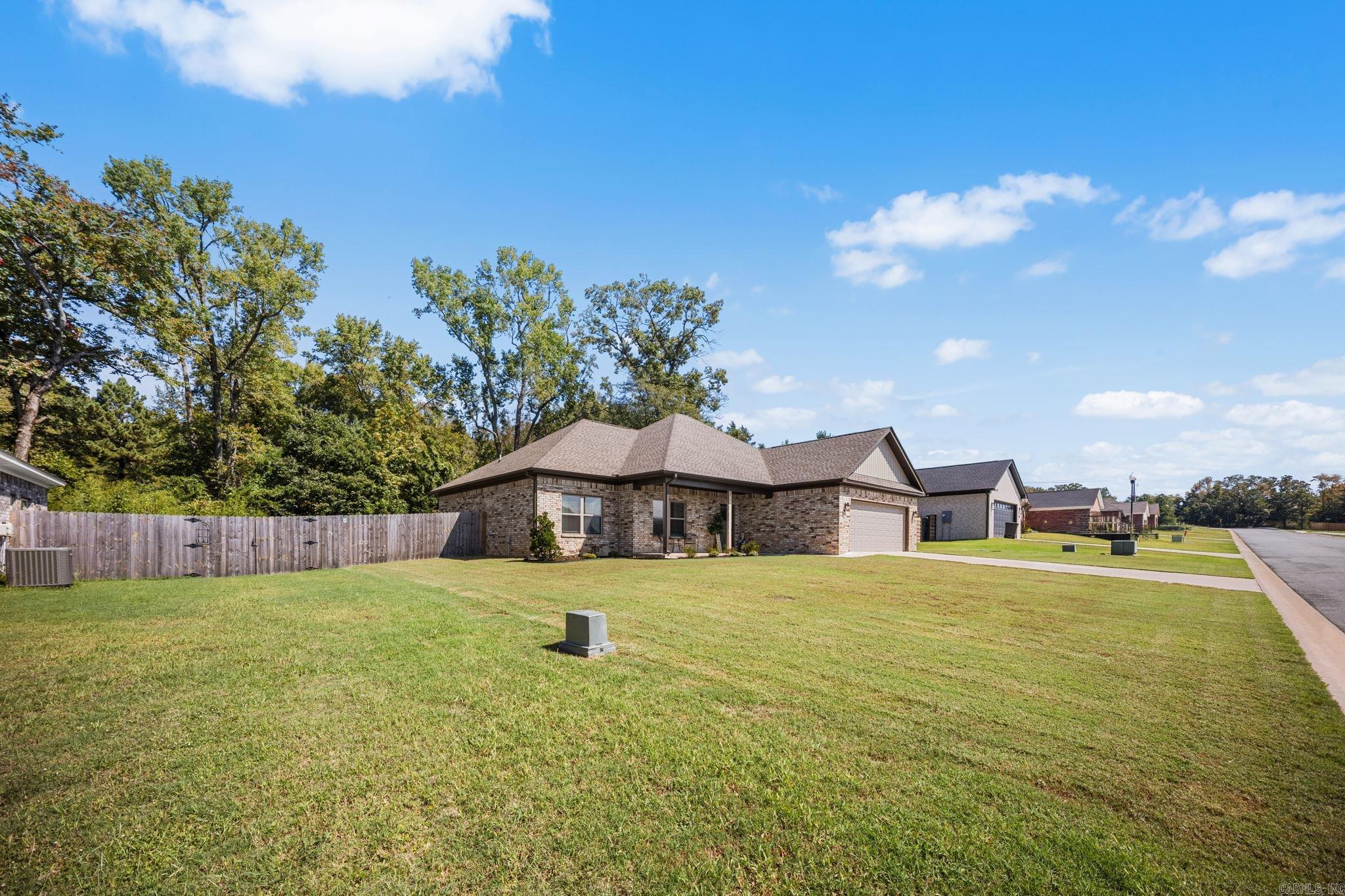 65 Lewis Loop Property Photo 3