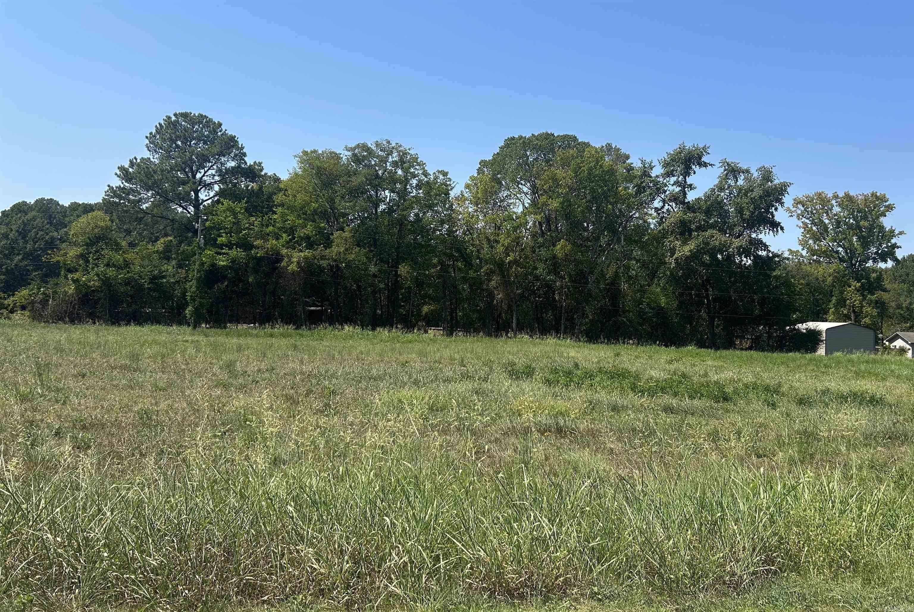 Loumar Road Property Photo 1