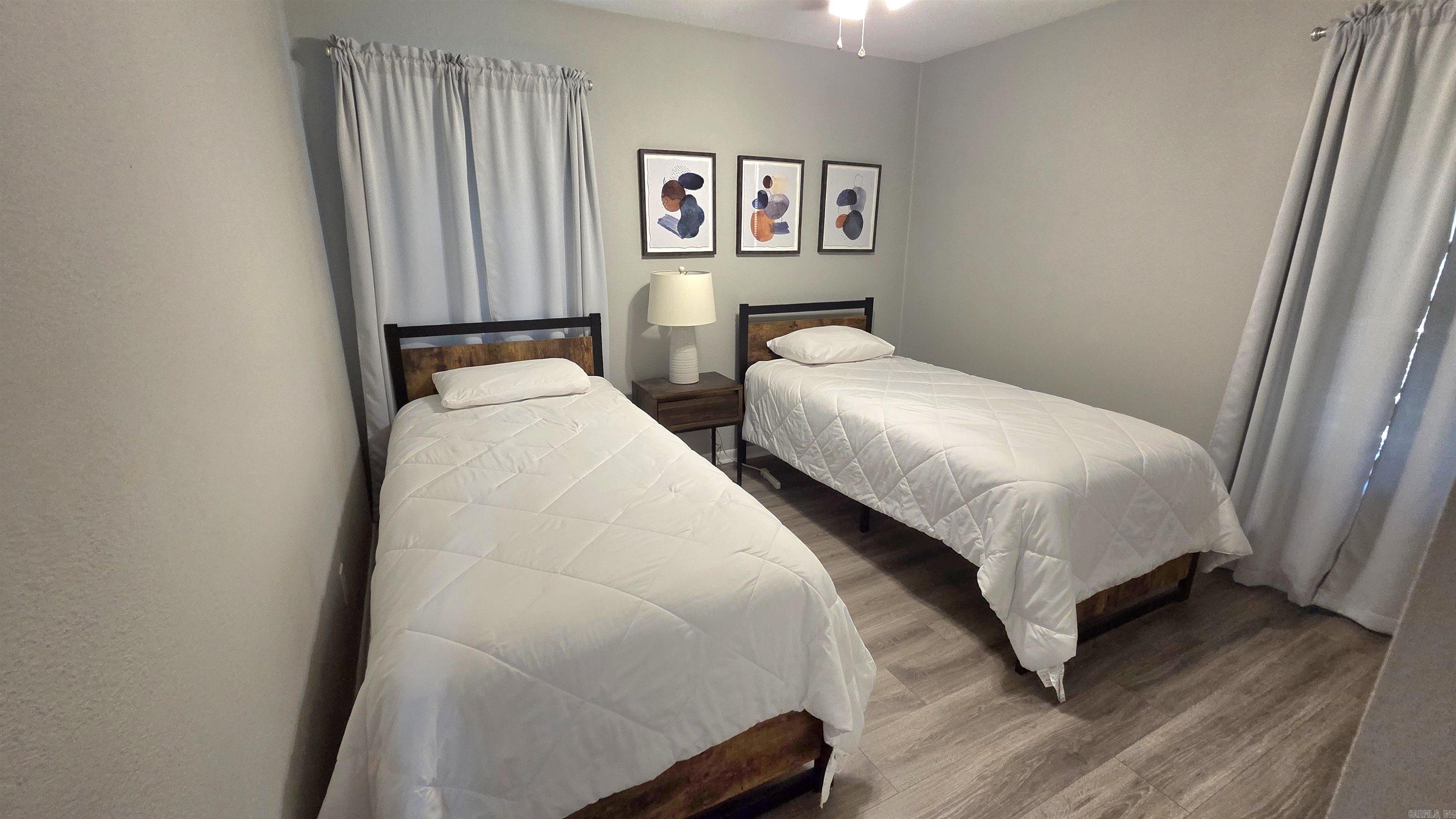 909 Shall Court Property Photo 15