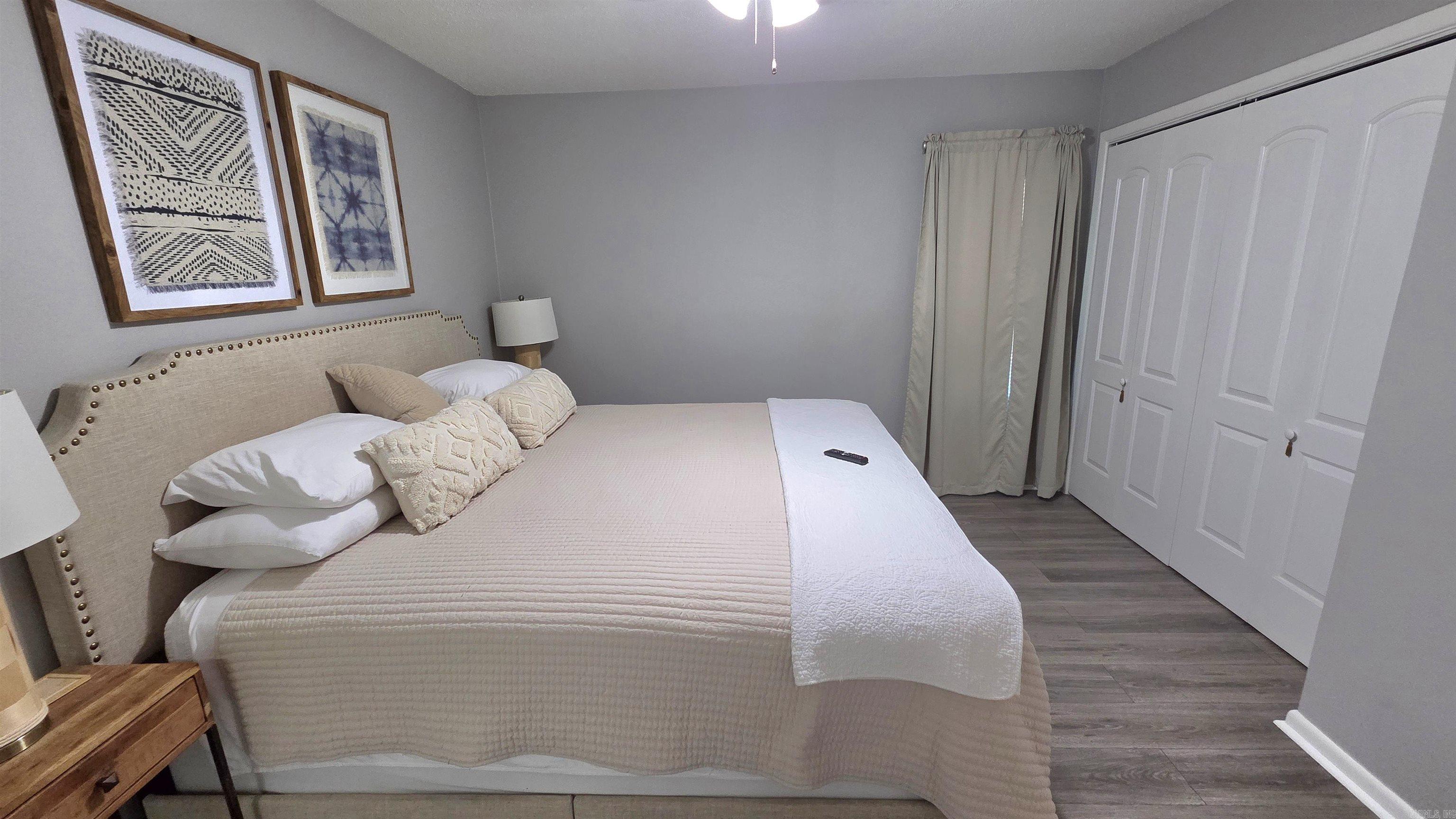 909 Shall Court Property Photo 18