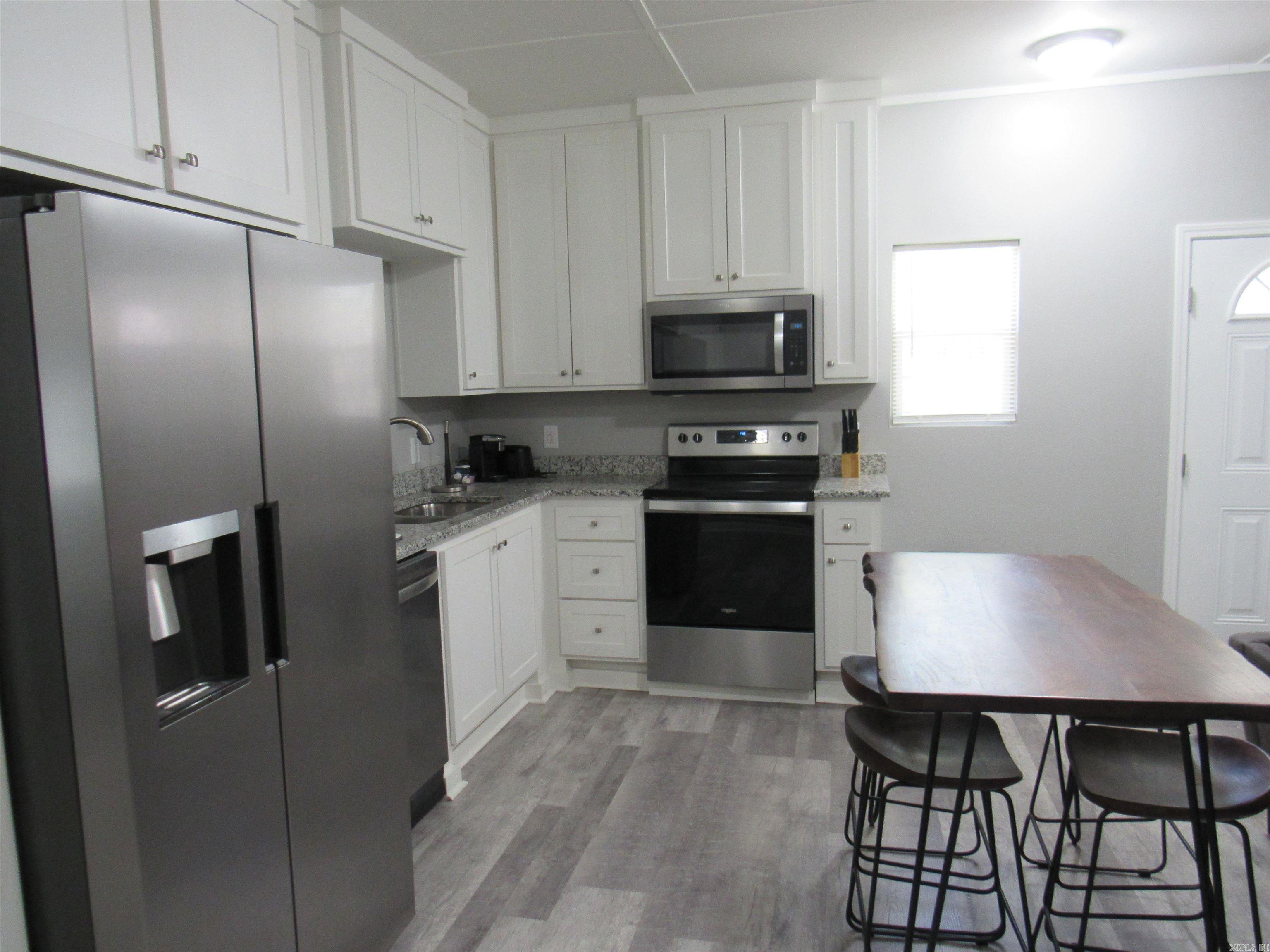 909 Shall Court Property Photo 27