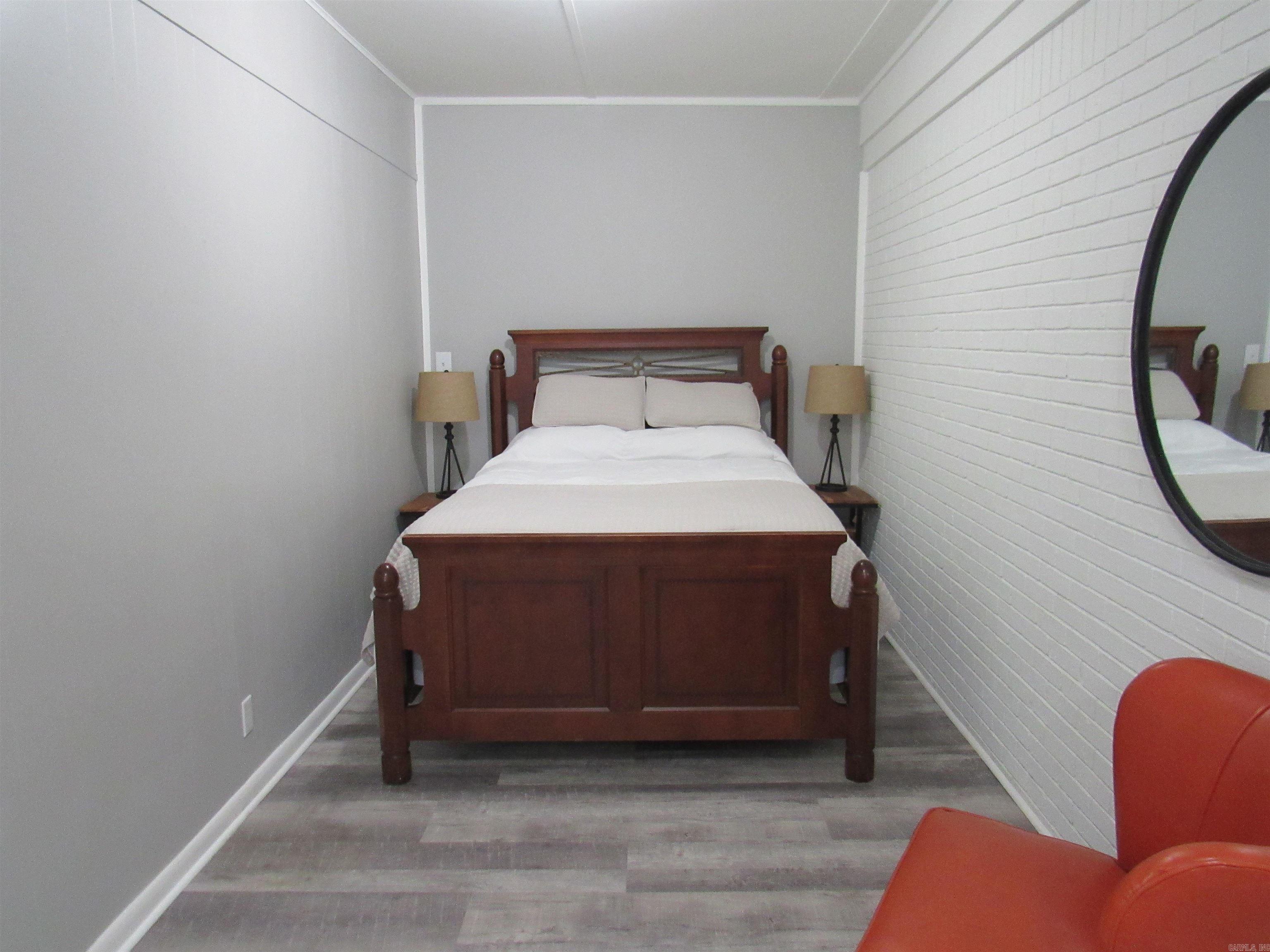 909 Shall Court Property Photo 29