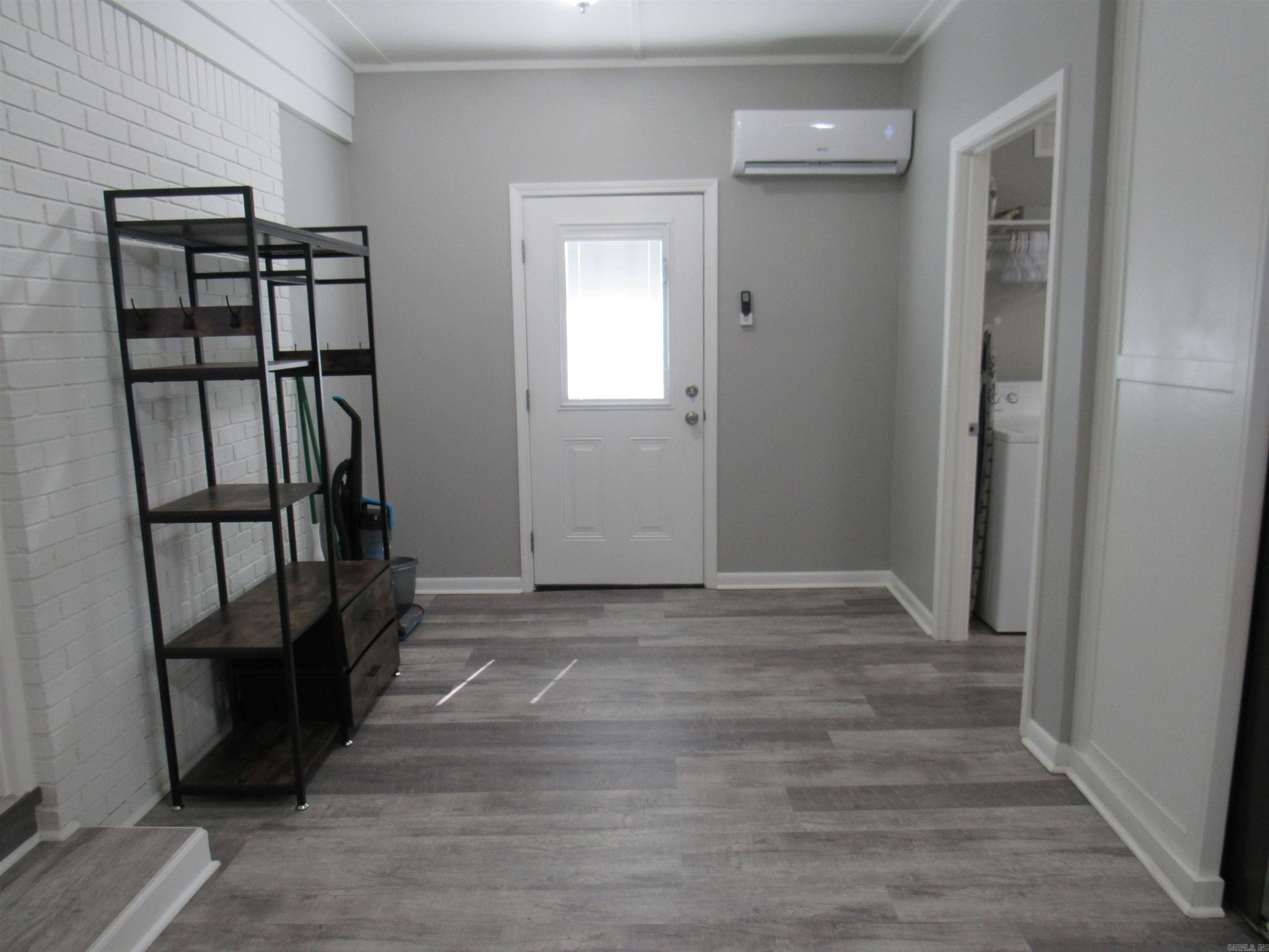909 Shall Court Property Photo 30