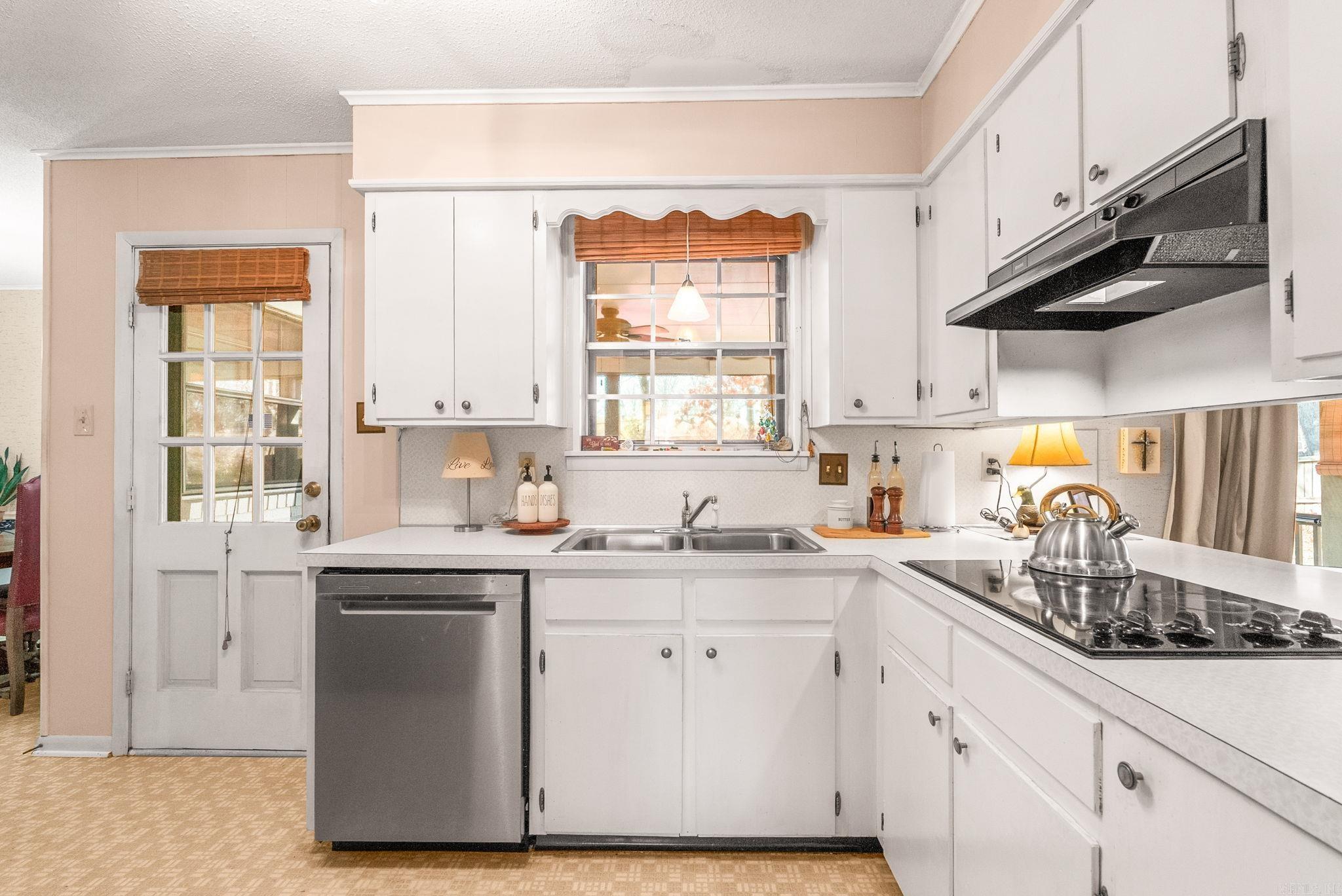 7317 Geronimo Property Photo 10