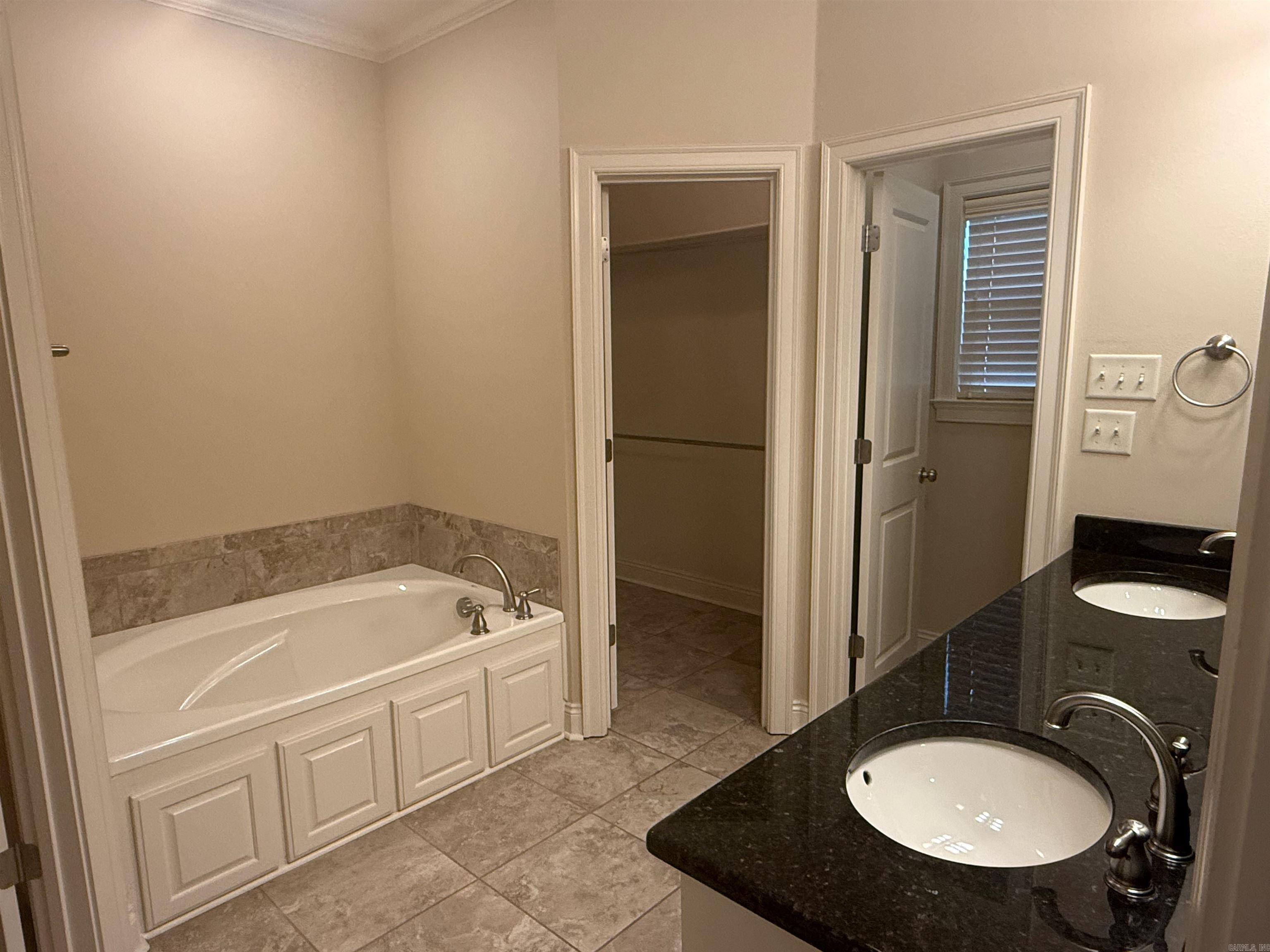 2505 Eighteen Loop Property Photo 15