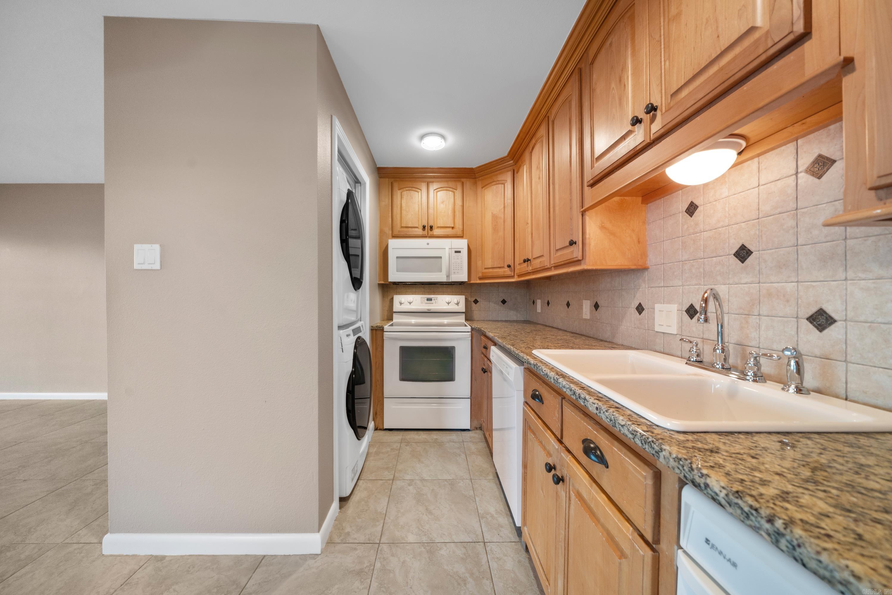 1319 Airport Road 5-e Property Photo 15