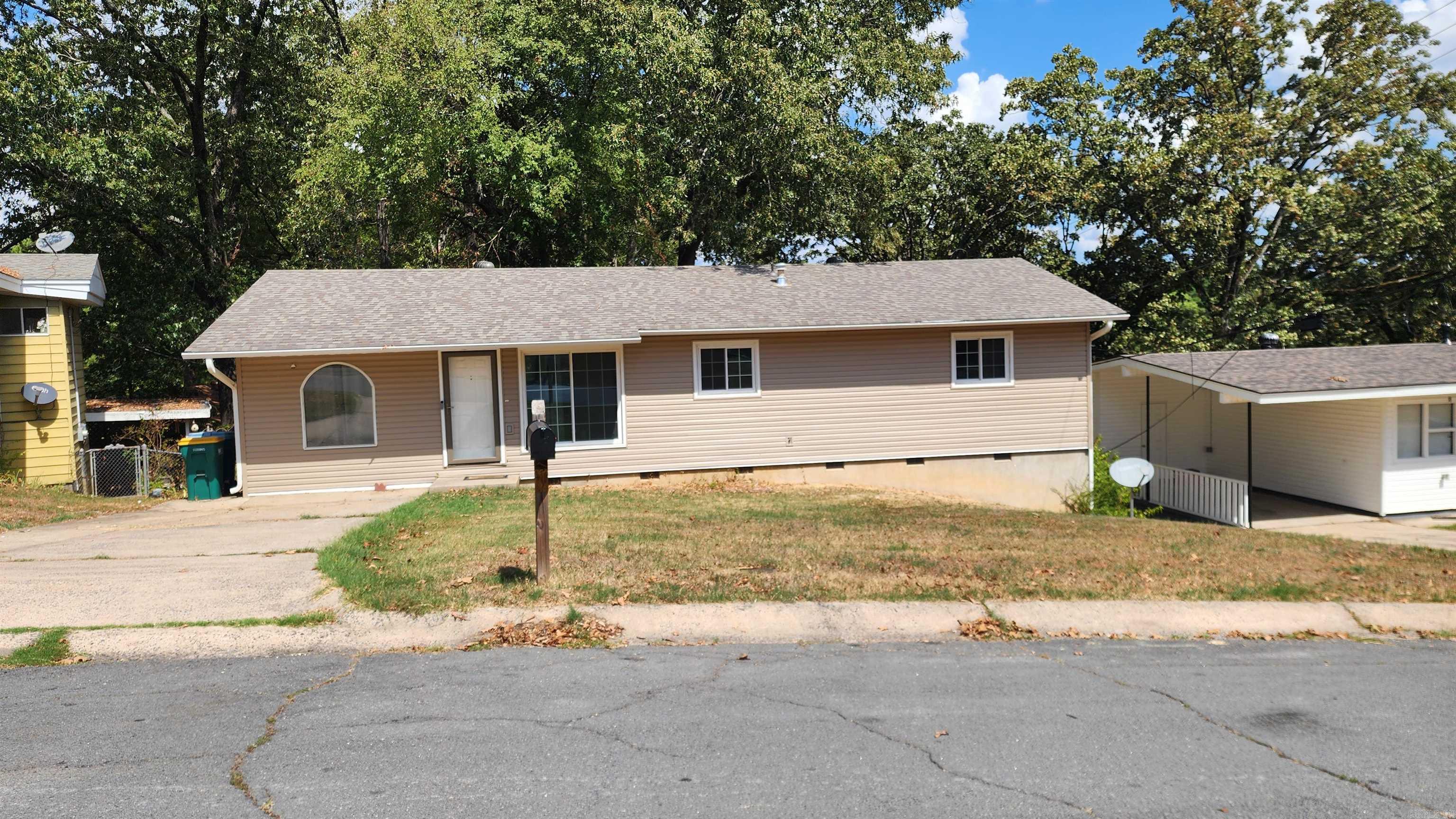 22 Southmont Drive Property Photo 2