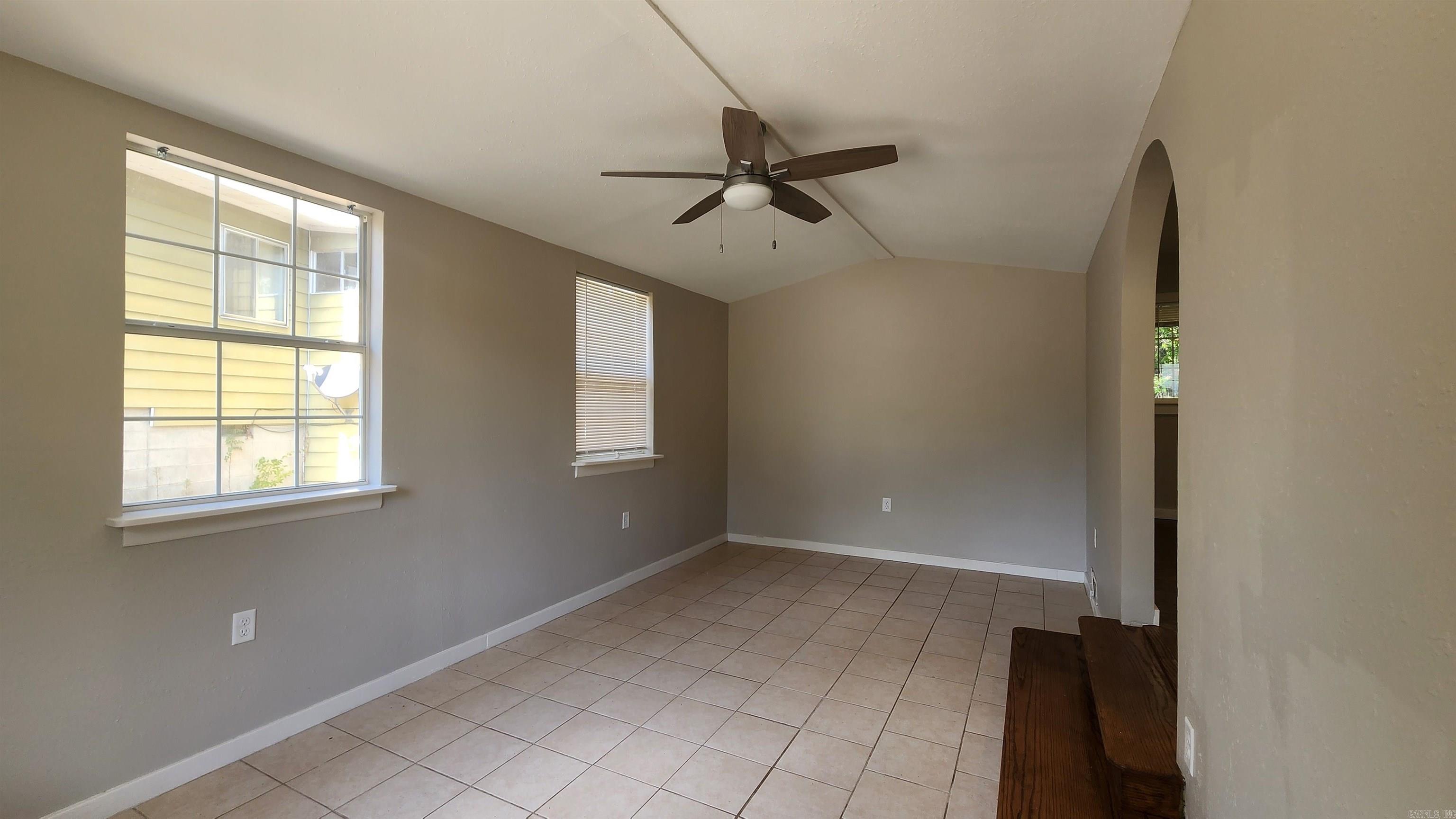22 Southmont Drive Property Photo 9