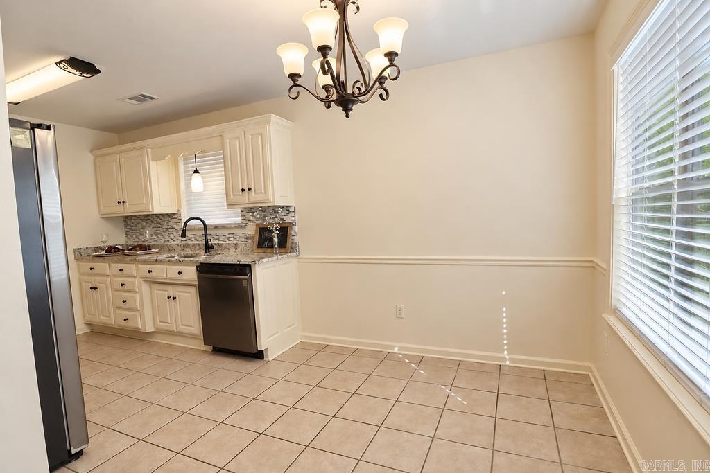 17 Applewood Circle Property Photo 14