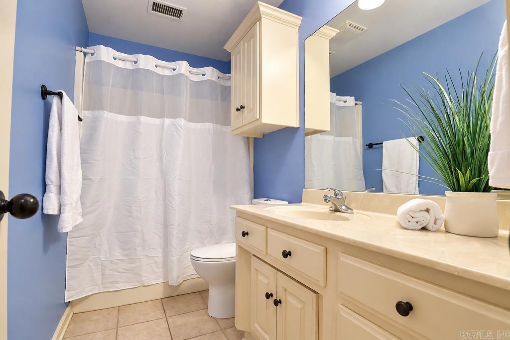 17 Applewood Circle Property Photo 26