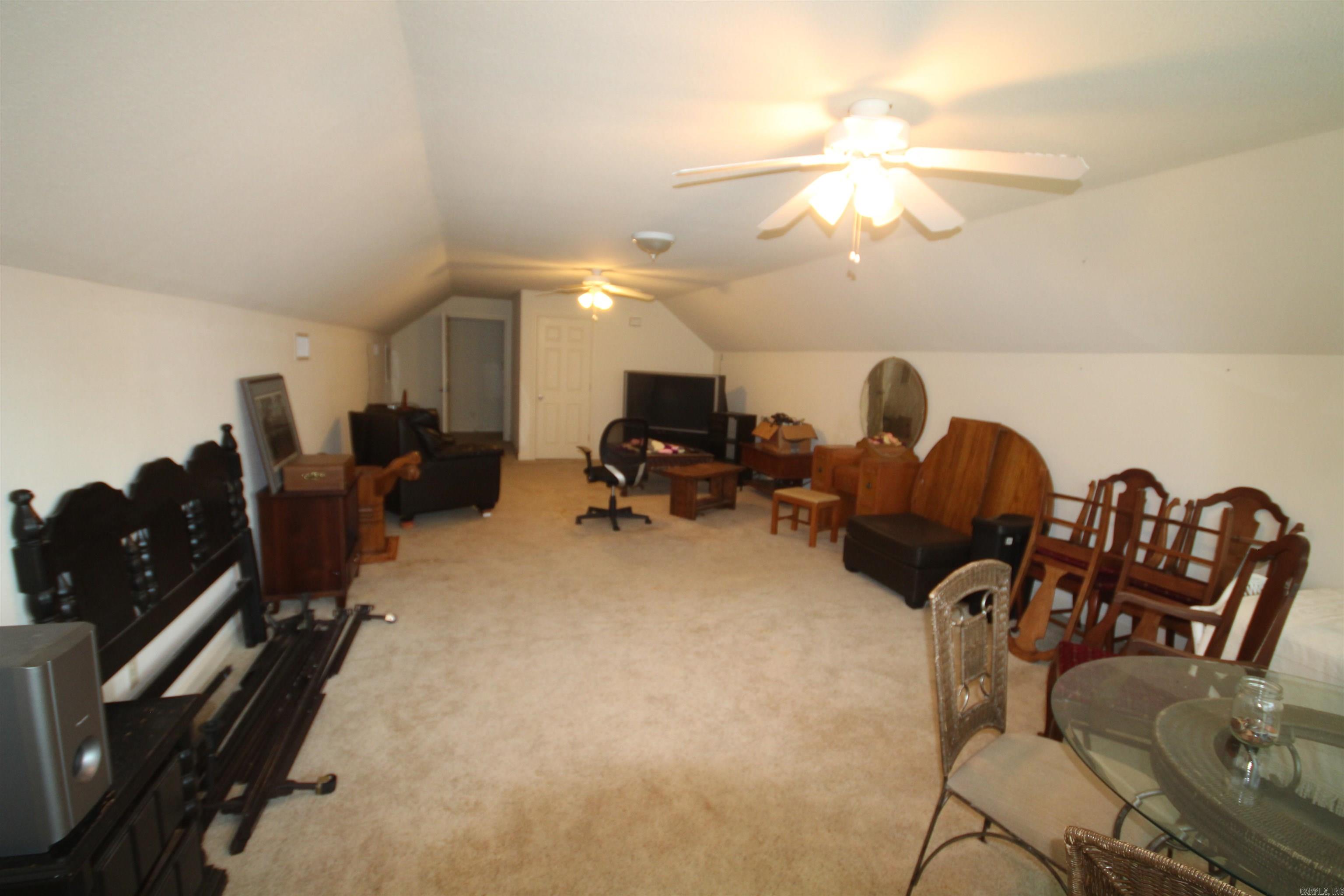899 Deerwood Ln. Property Photo 22