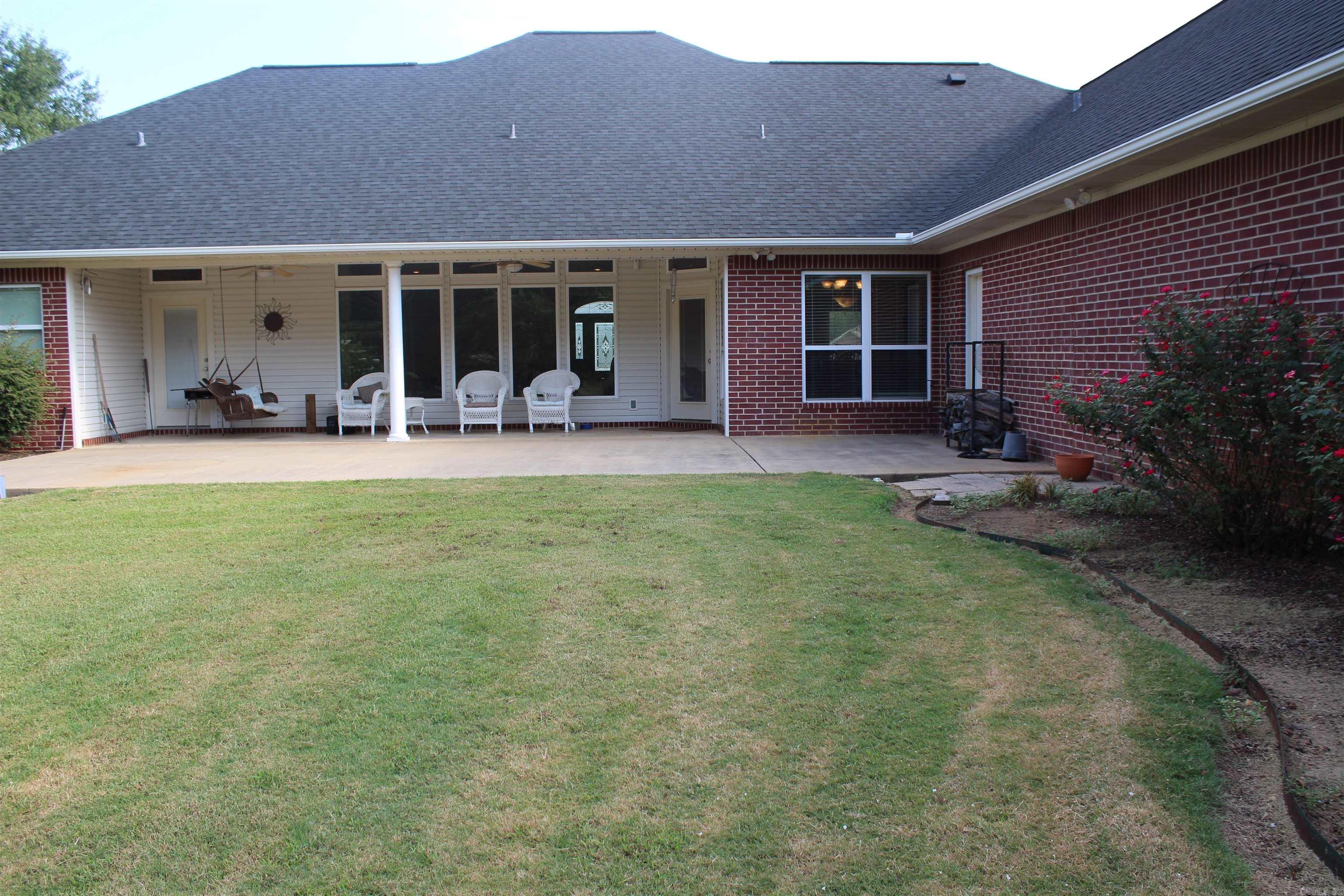899 Deerwood Ln. Property Photo 32