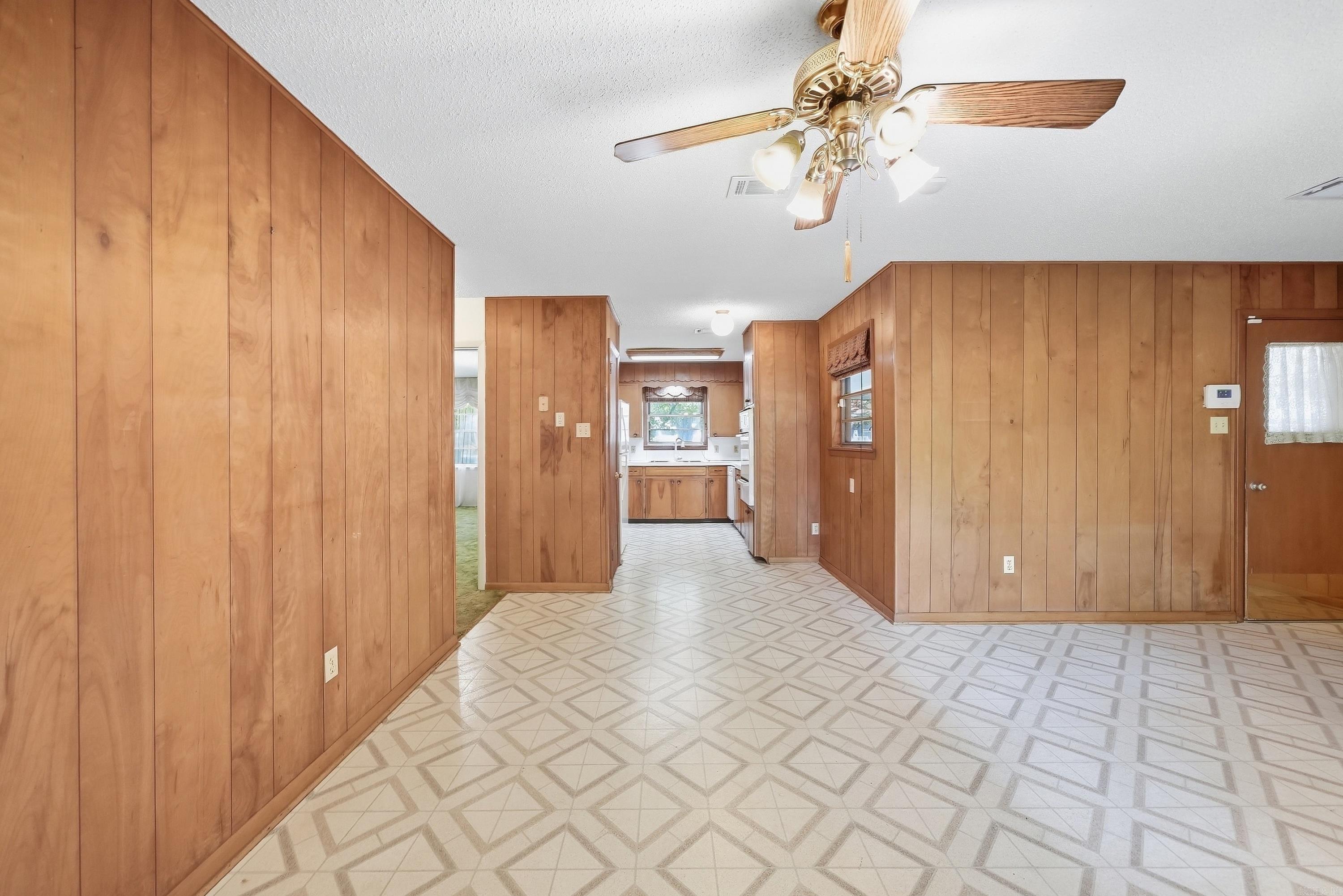 8007 Edwina Drive Property Photo 12