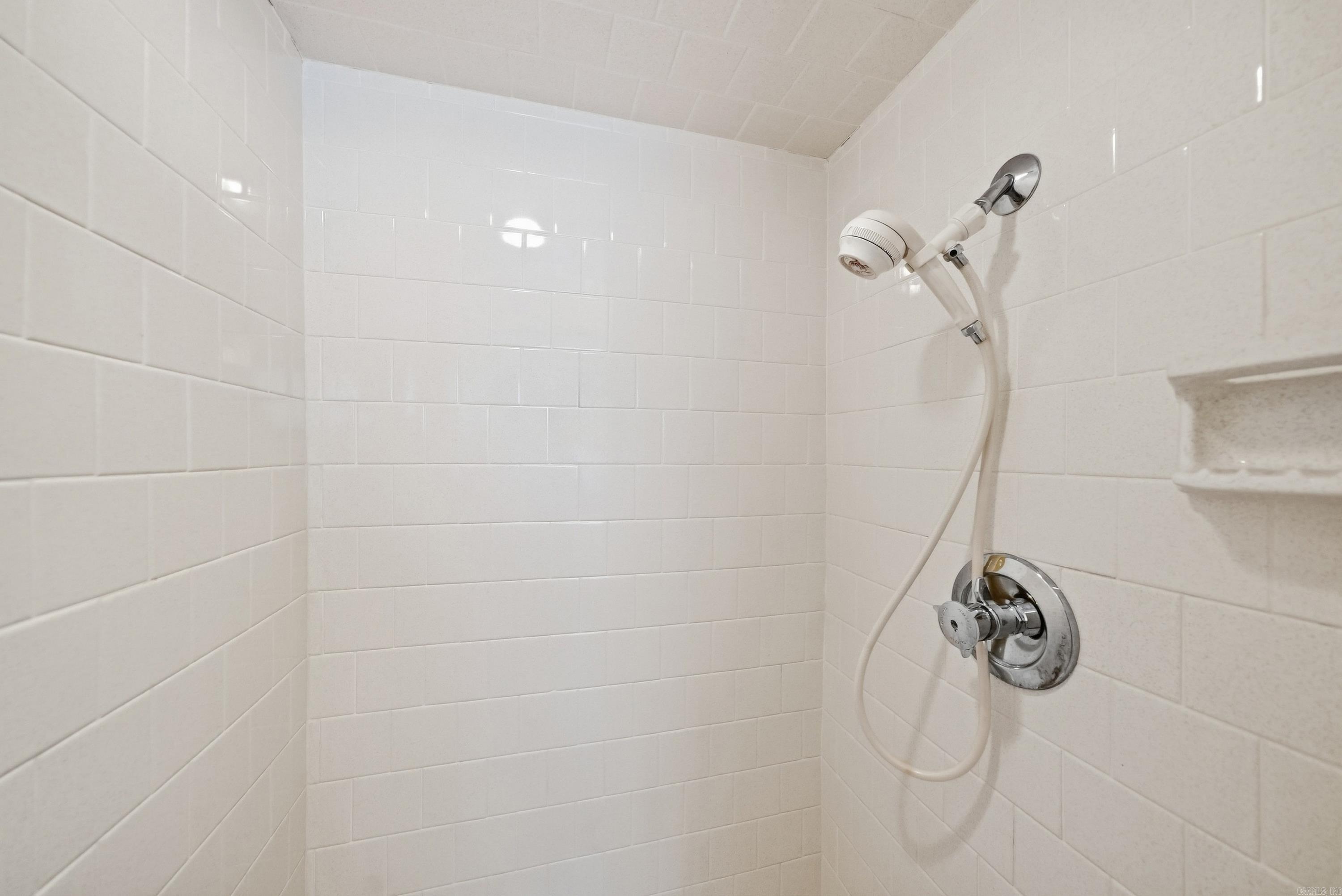 8007 Edwina Drive Property Photo 38