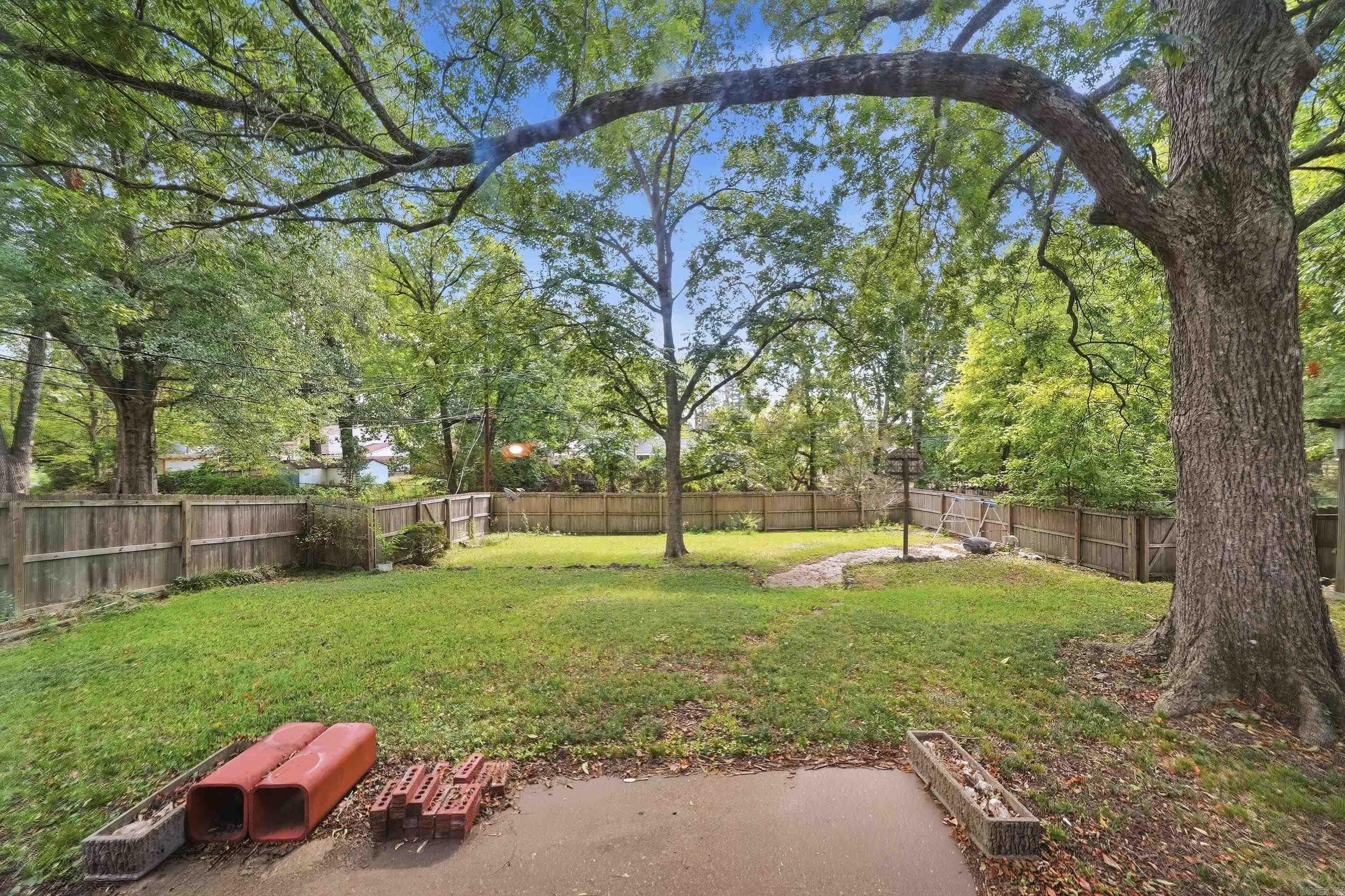 8007 Edwina Drive Property Photo 40