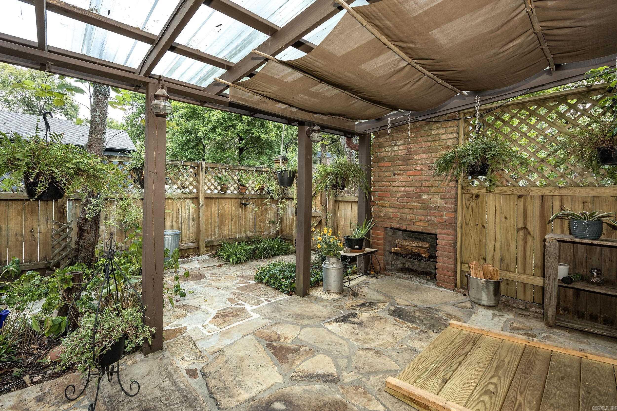 1020 N Taylor Street Property Photo 24