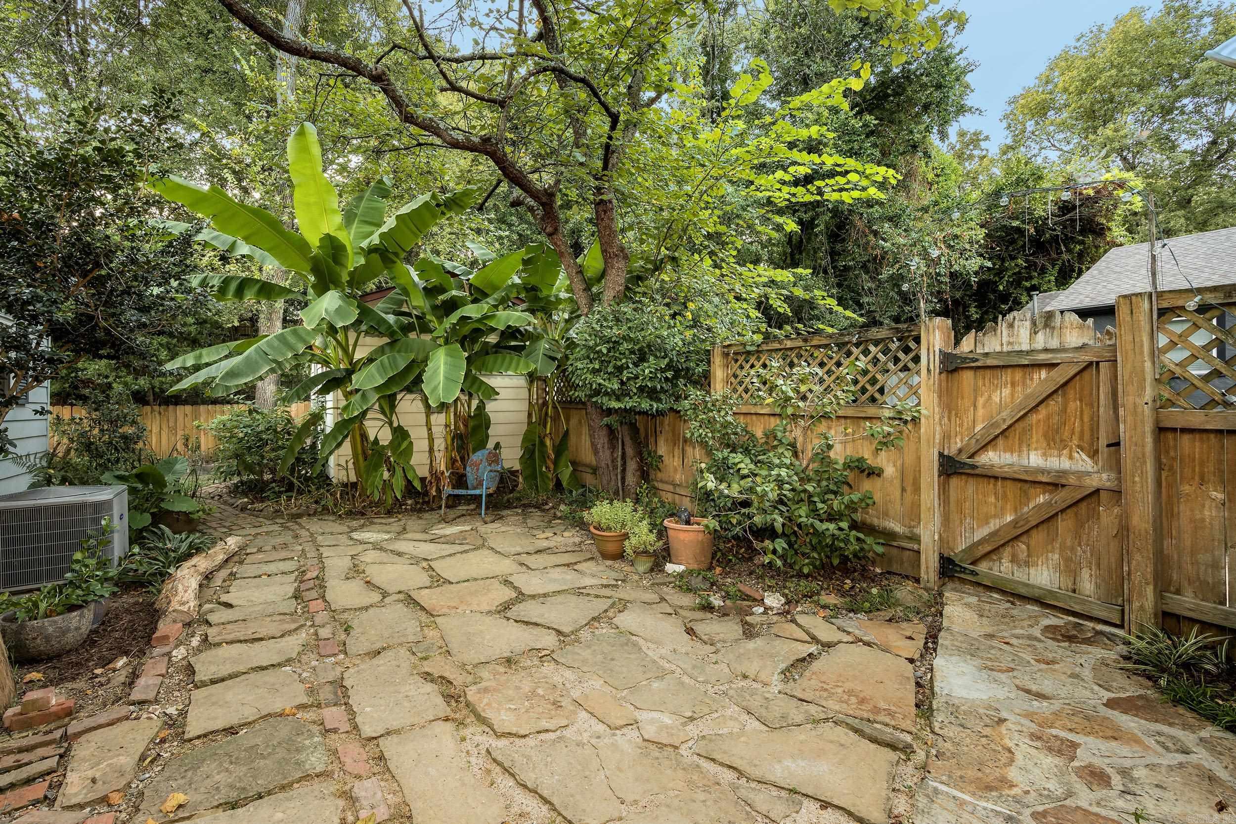 1020 N Taylor Street Property Photo 26