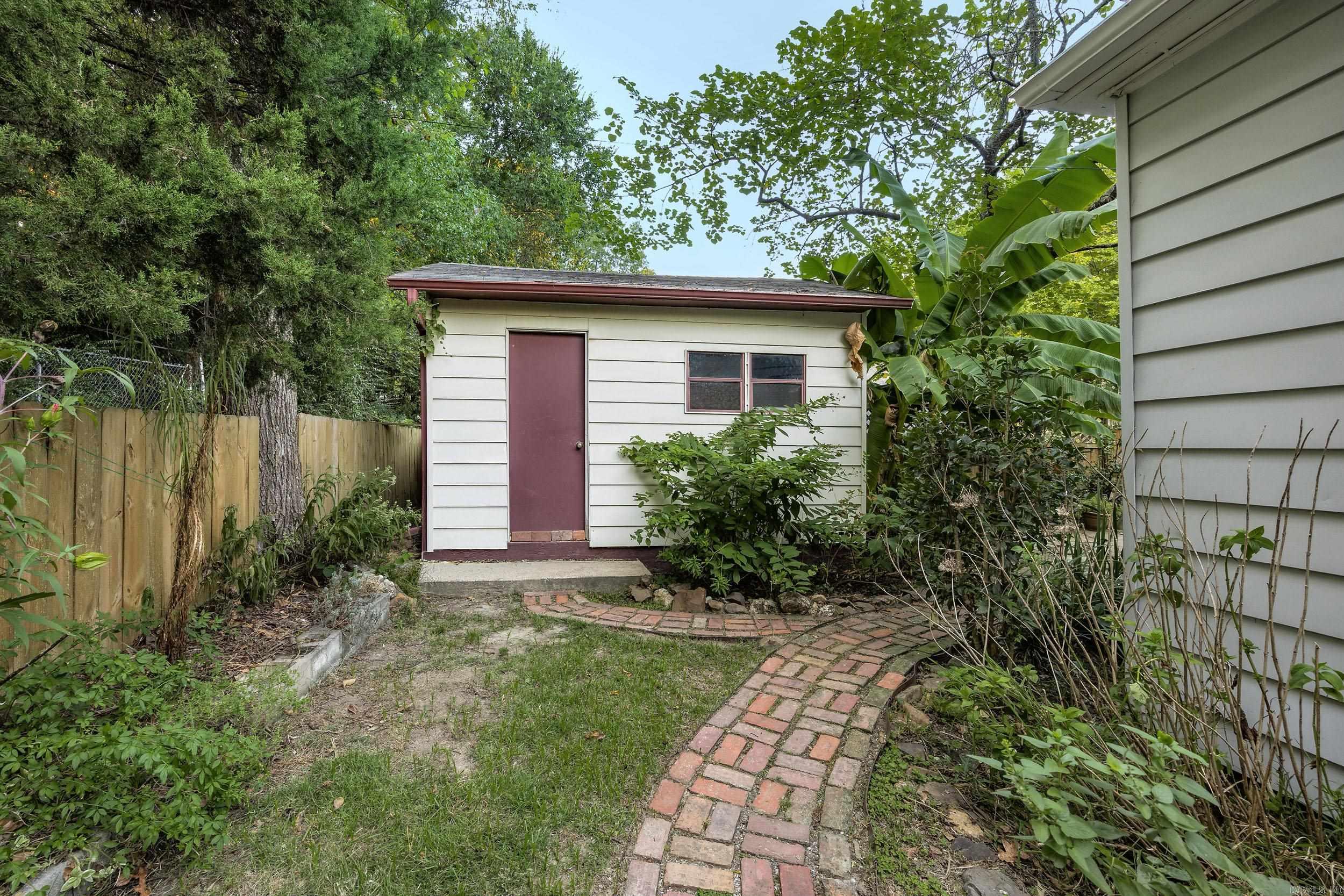 1020 N Taylor Street Property Photo 28