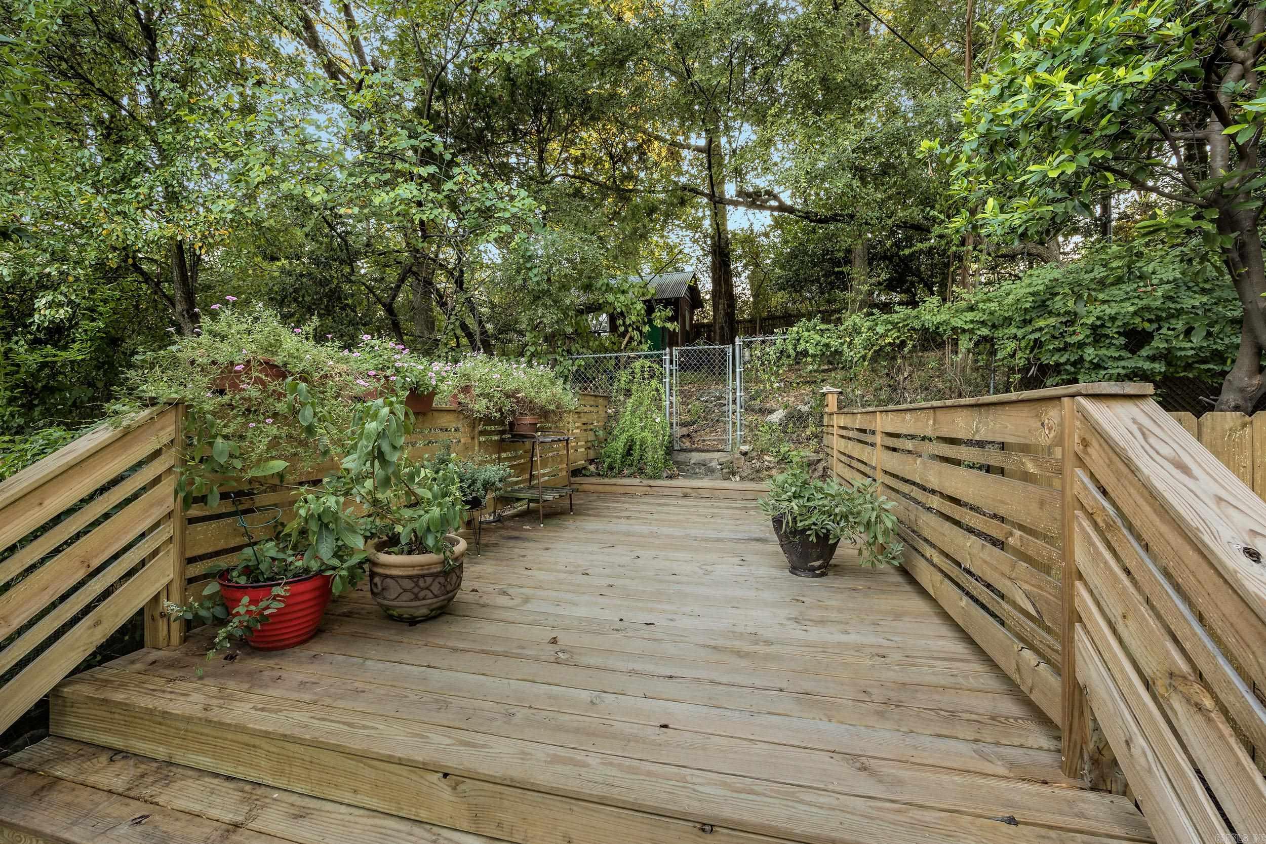 1020 N Taylor Street Property Photo 32
