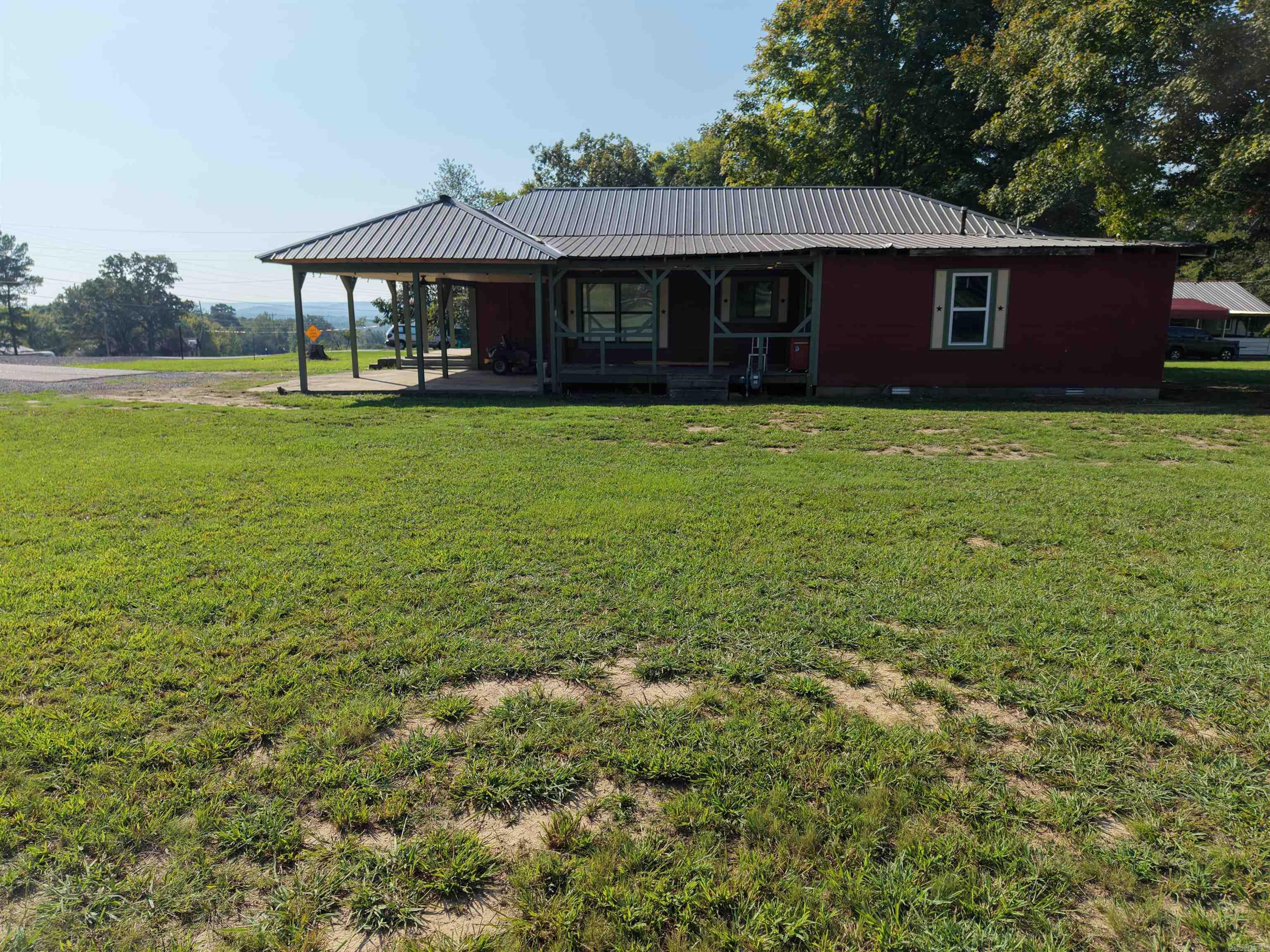 1907 N 65 Highway Property Photo 8