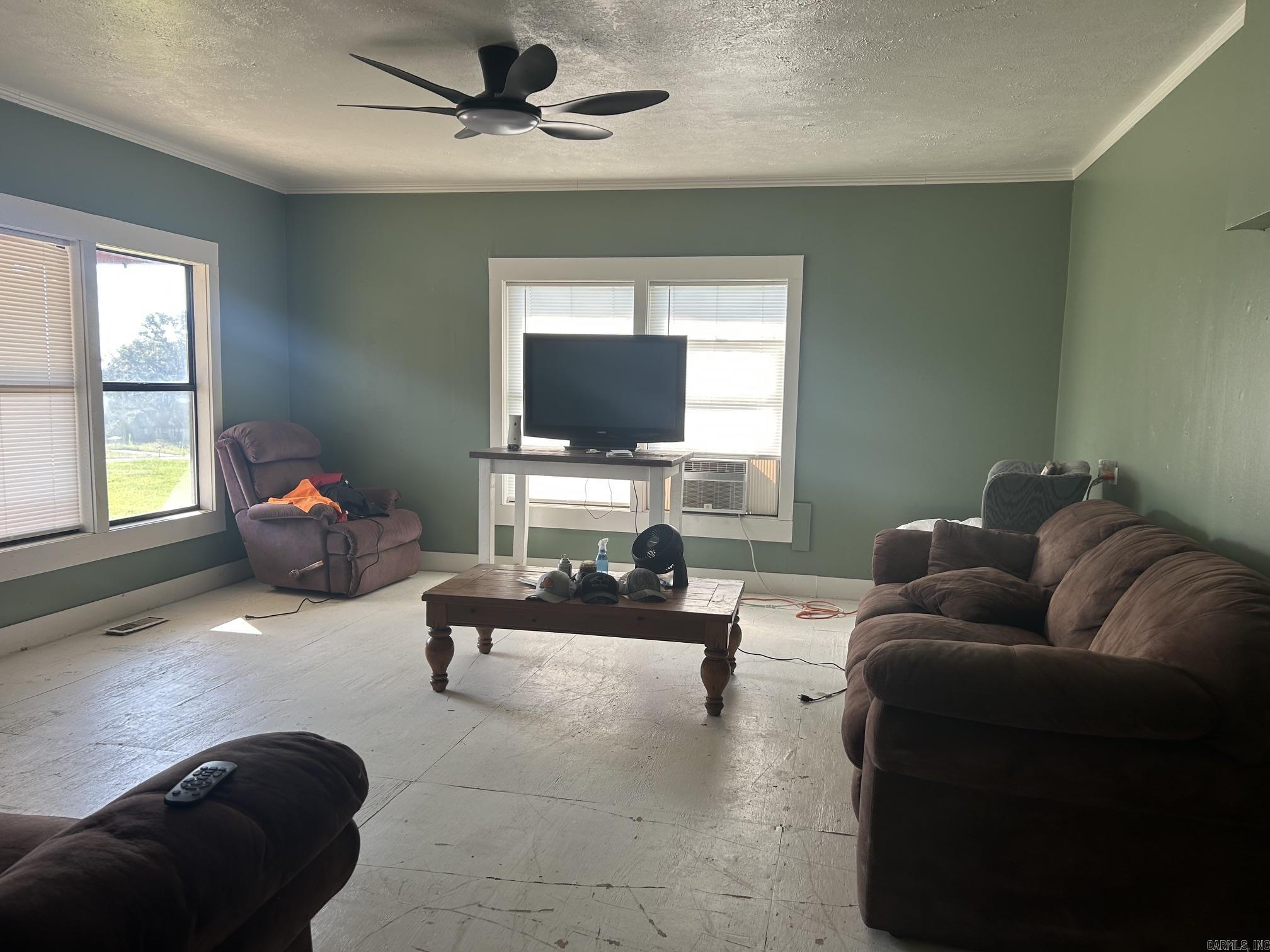 1907 N 65 Highway Property Photo 11