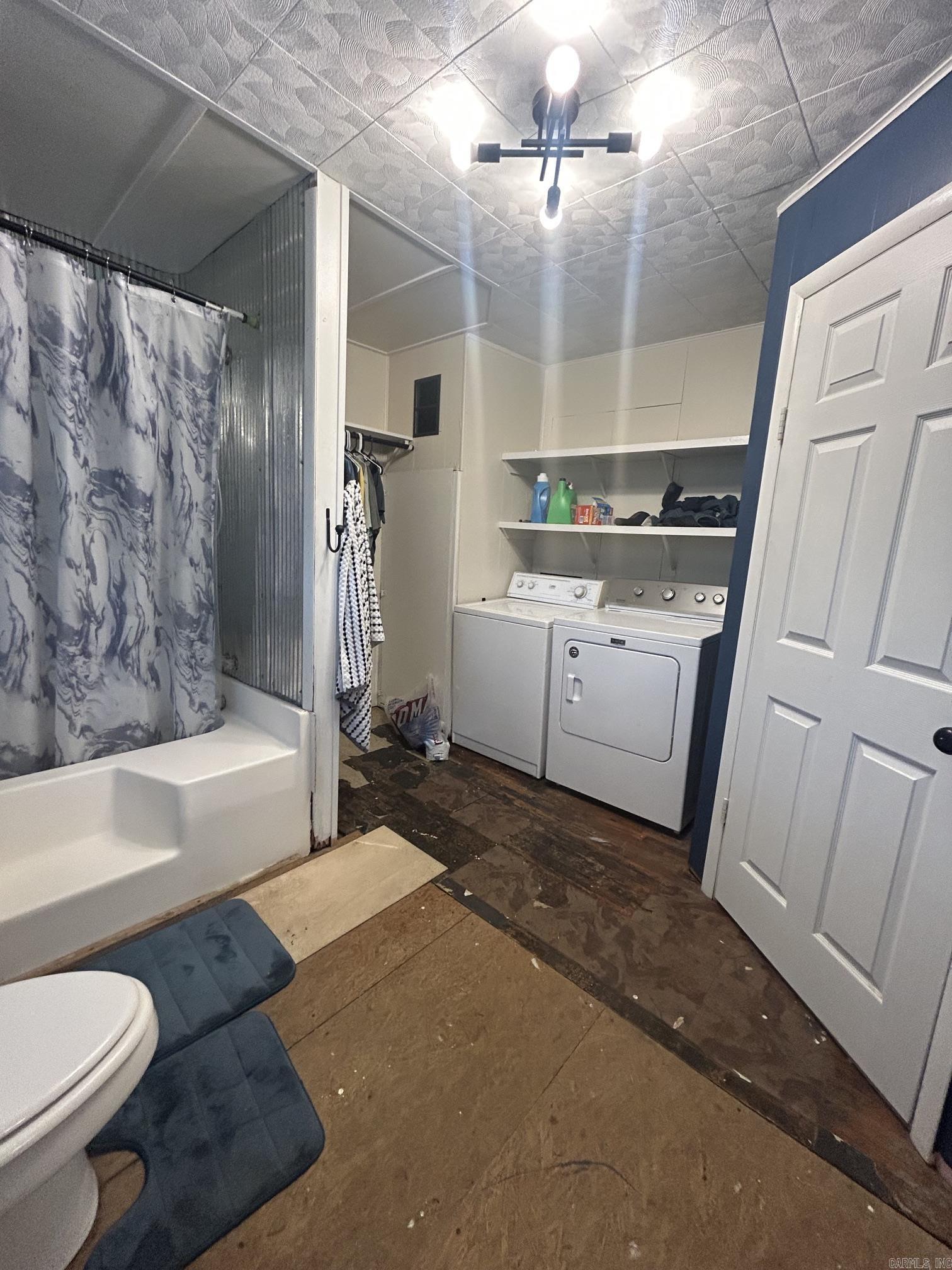 1907 N 65 Highway Property Photo 25
