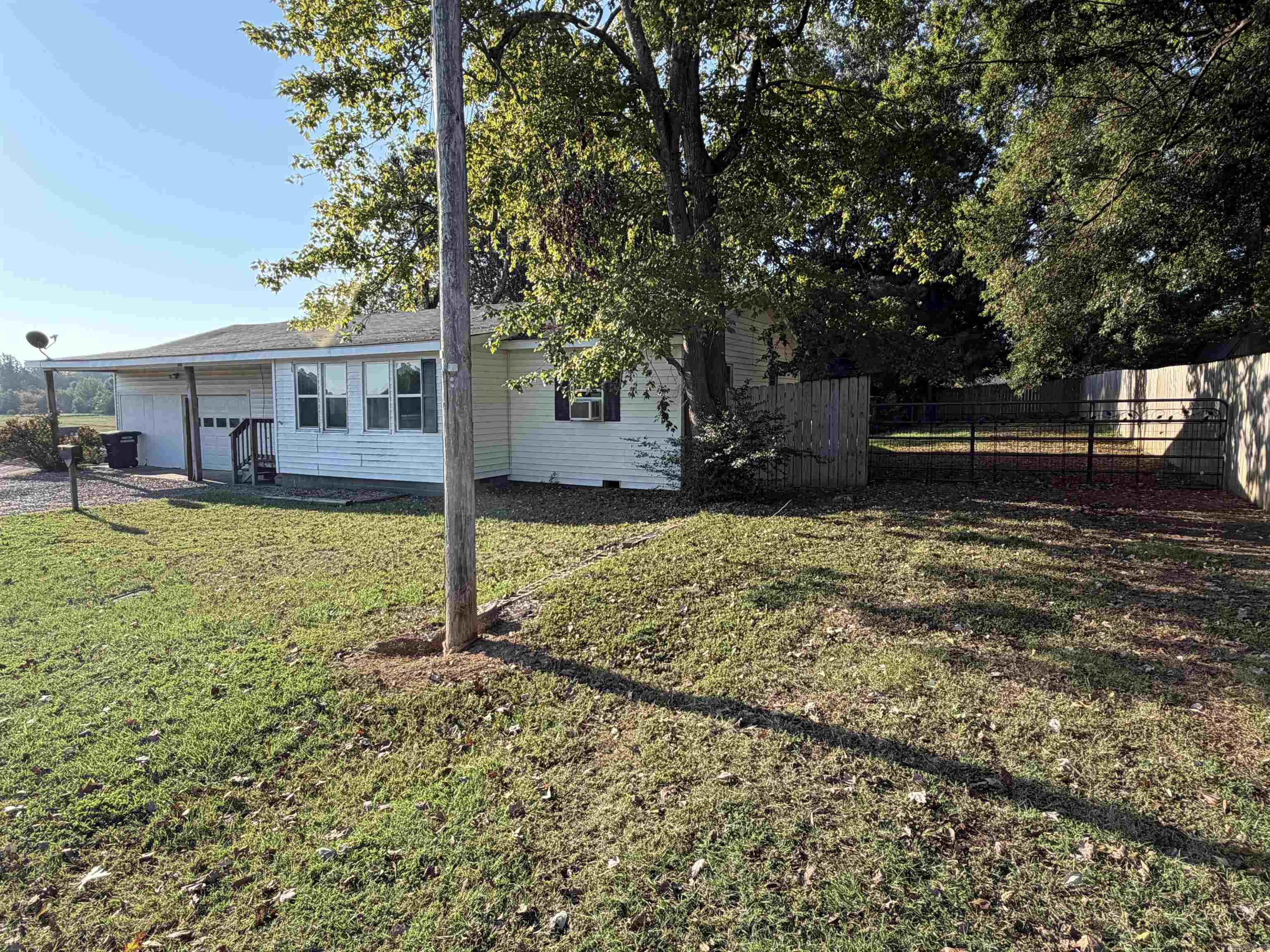 406 Hill Street Property Photo 4