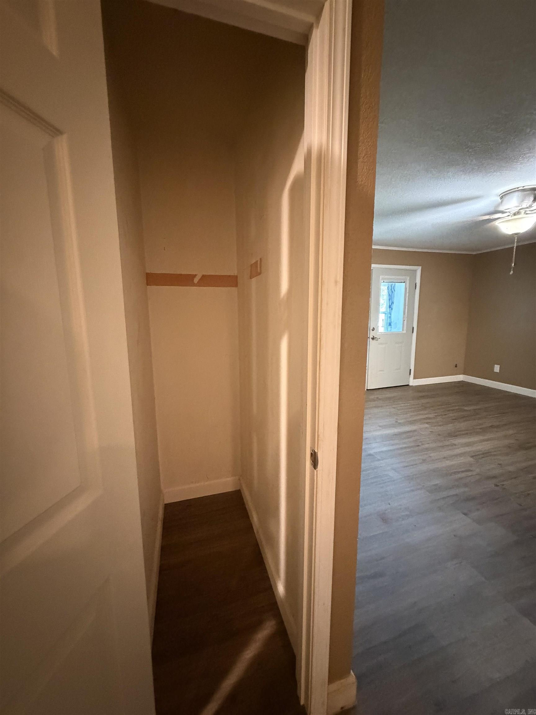 406 Hill Street Property Photo 9
