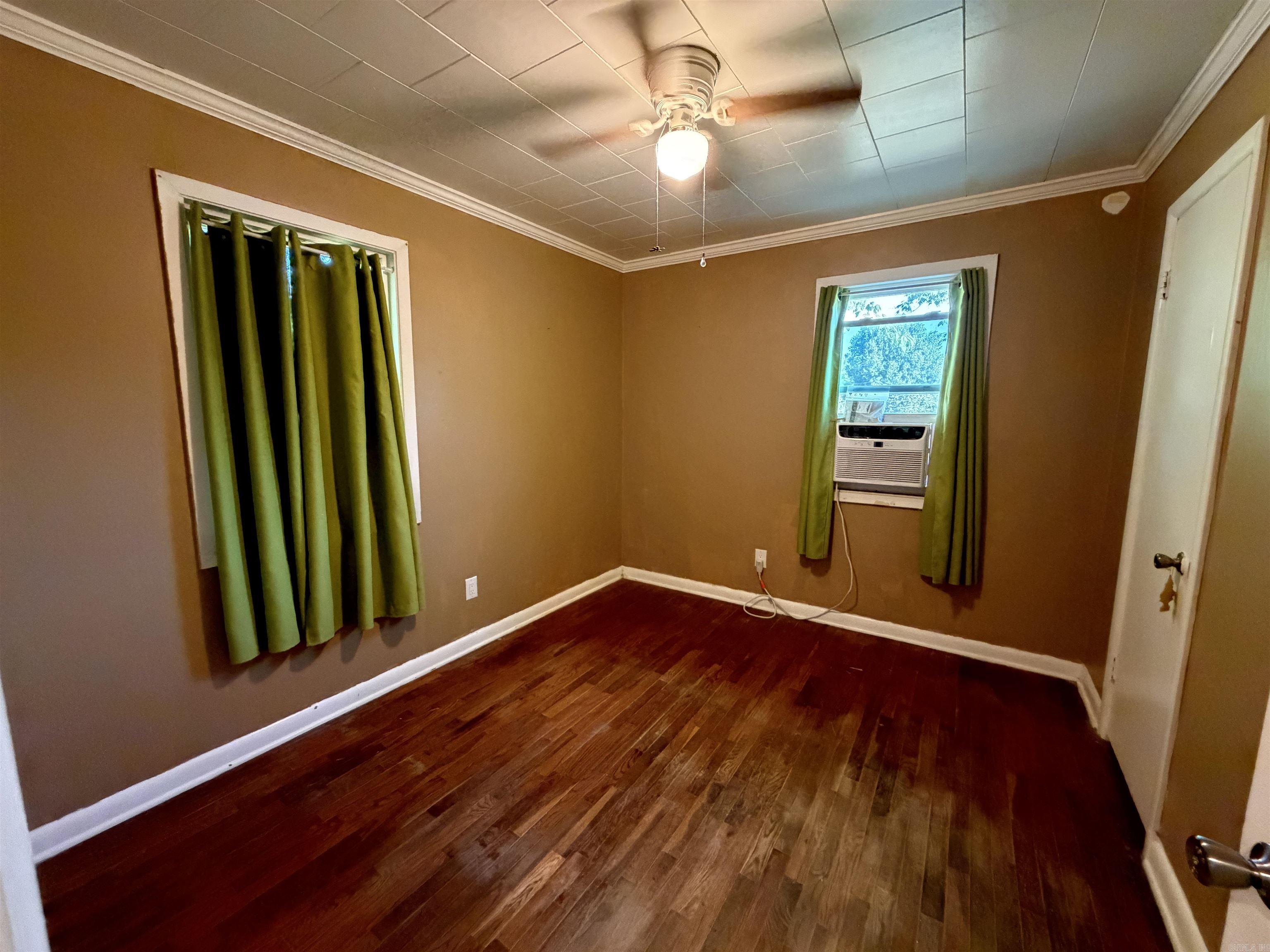 406 Hill Street Property Photo 10
