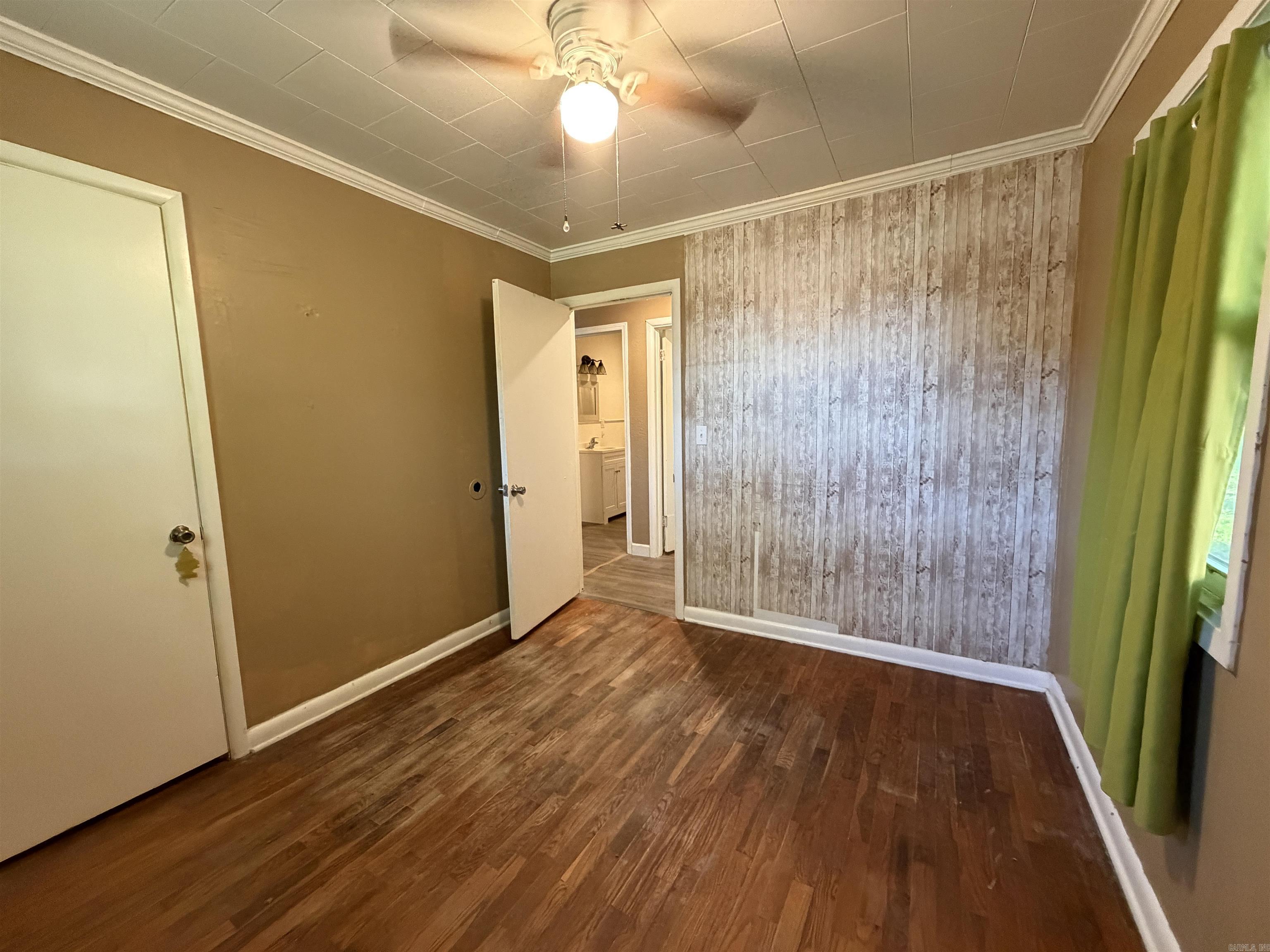406 Hill Street Property Photo 11