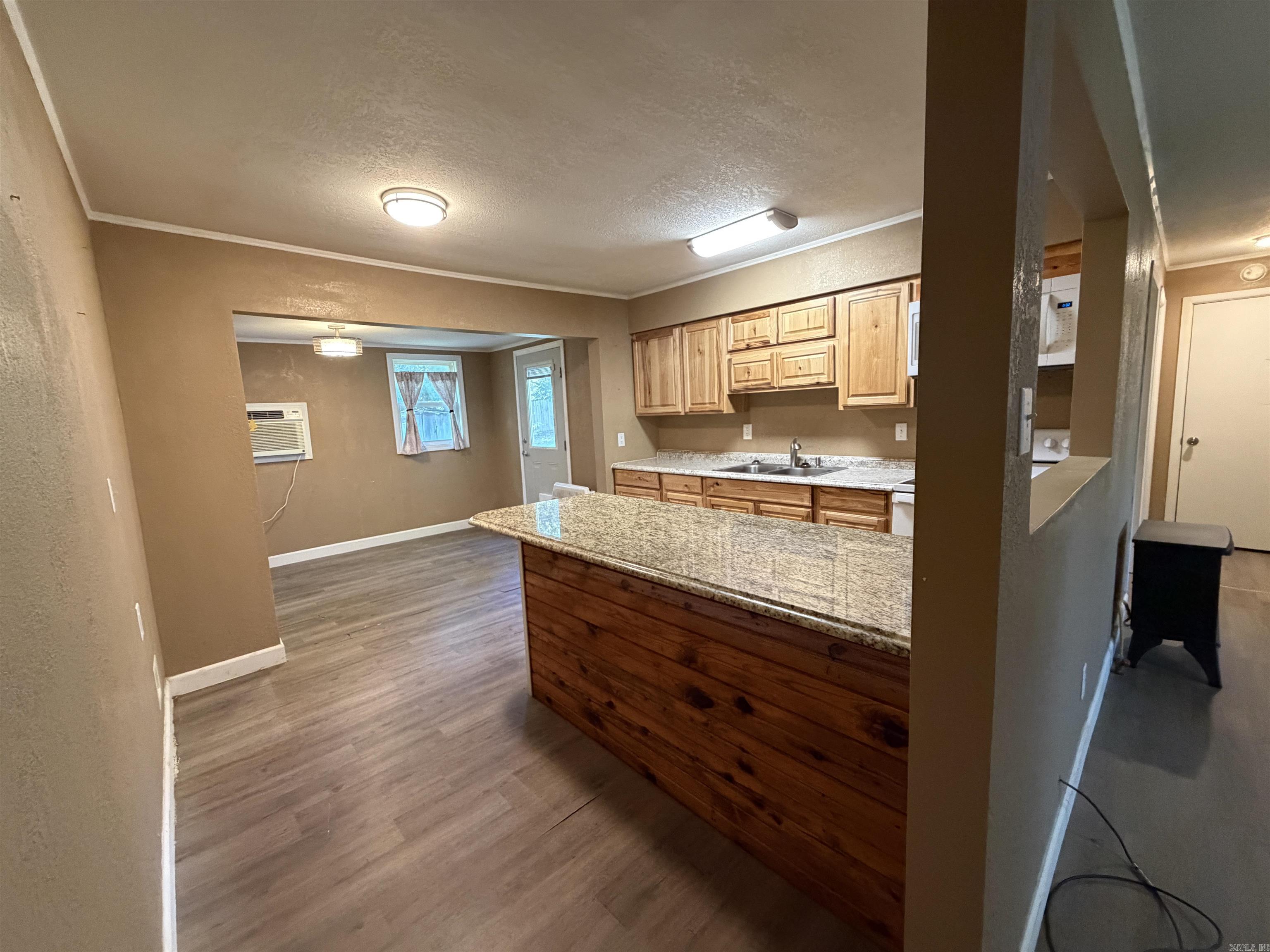 406 Hill Street Property Photo 22