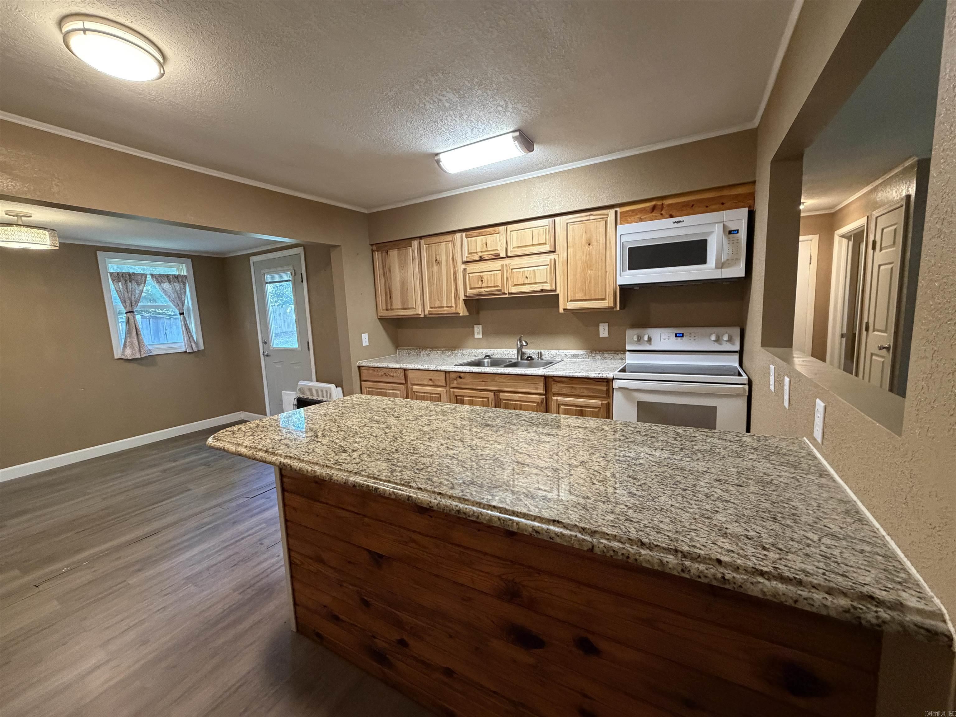 406 Hill Street Property Photo 23
