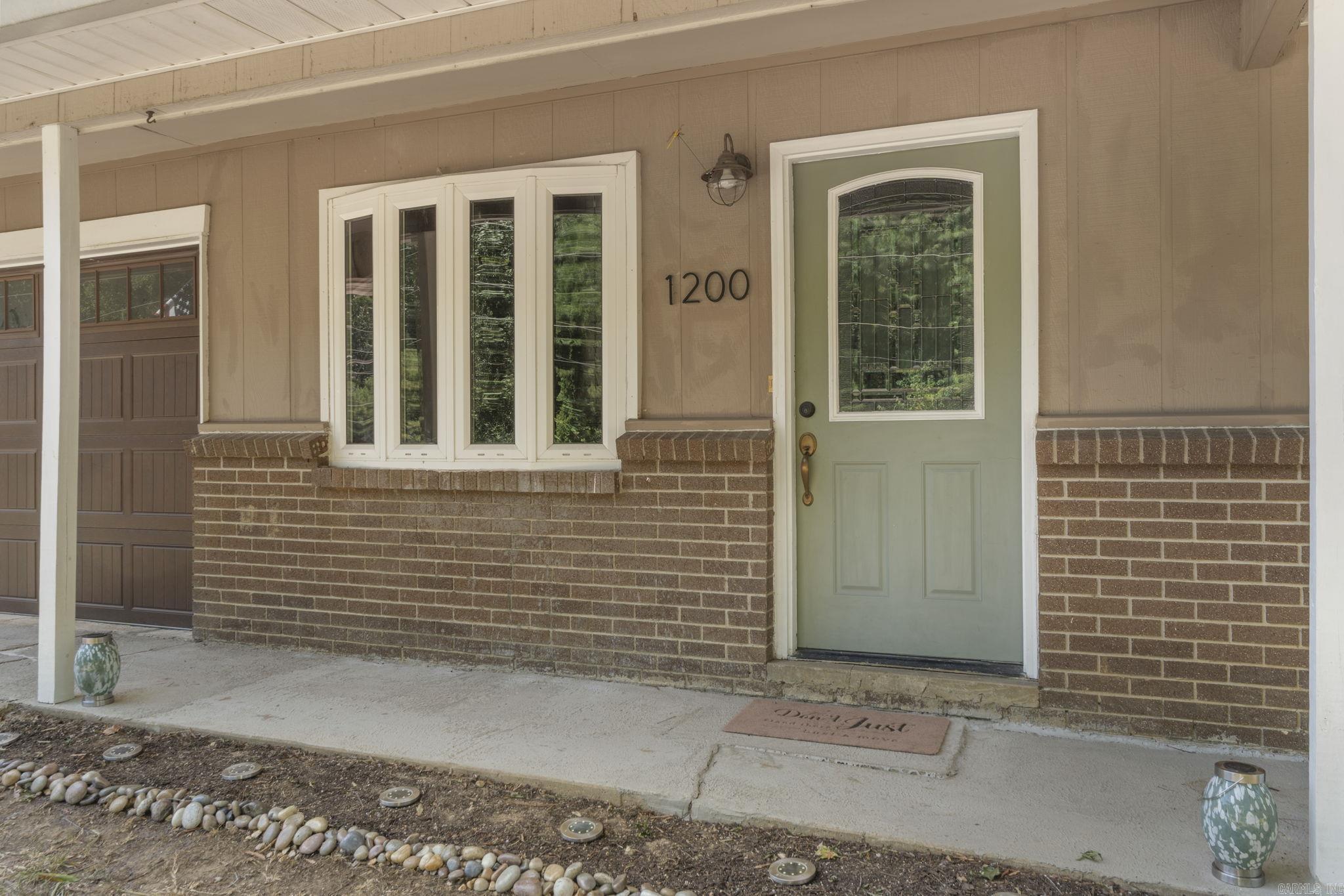 1200 Chris Drive Property Photo 4