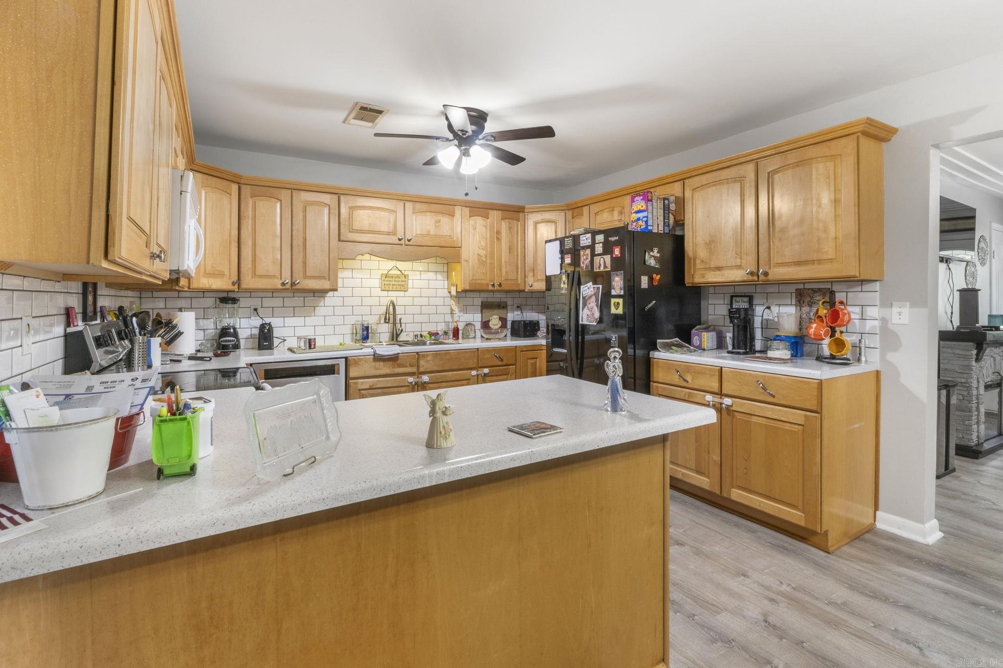 1200 Chris Drive Property Photo 10