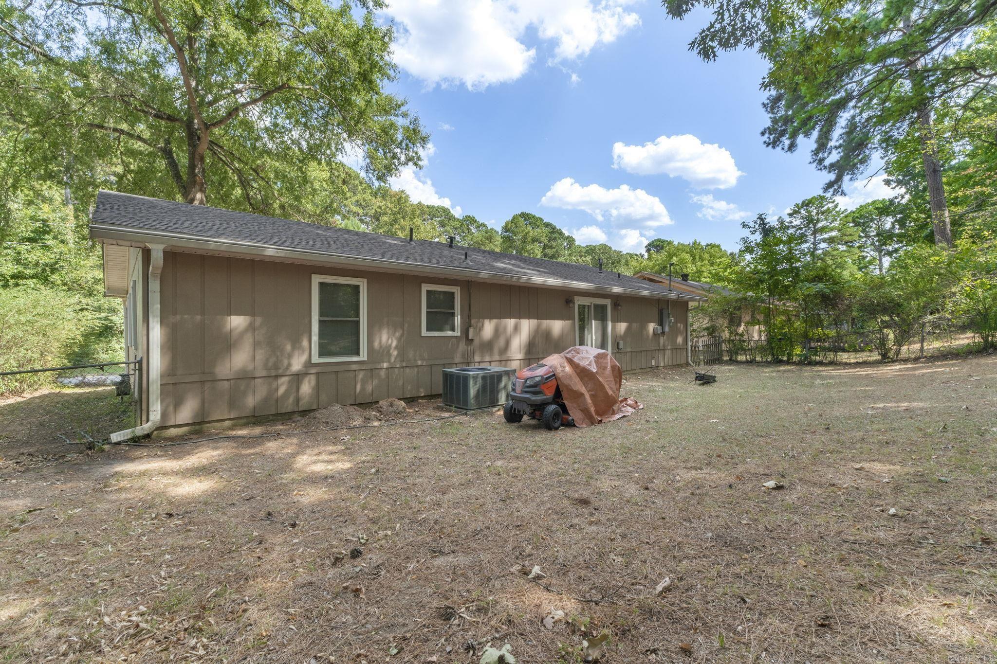 1200 Chris Drive Property Photo 27