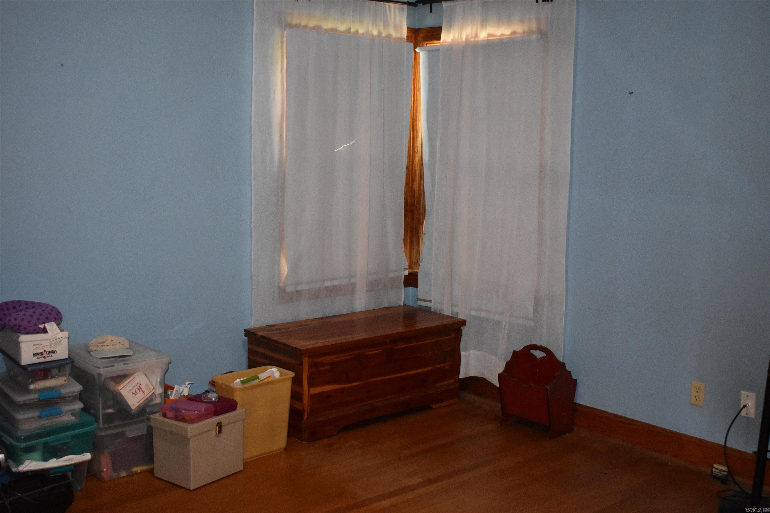 1721 W Arch Property Photo 14