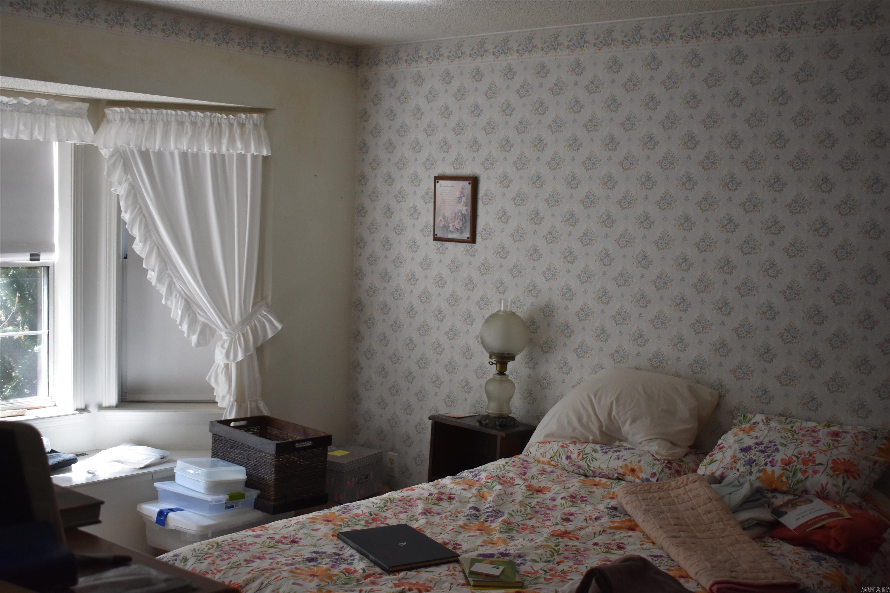 1721 W Arch Property Photo 17