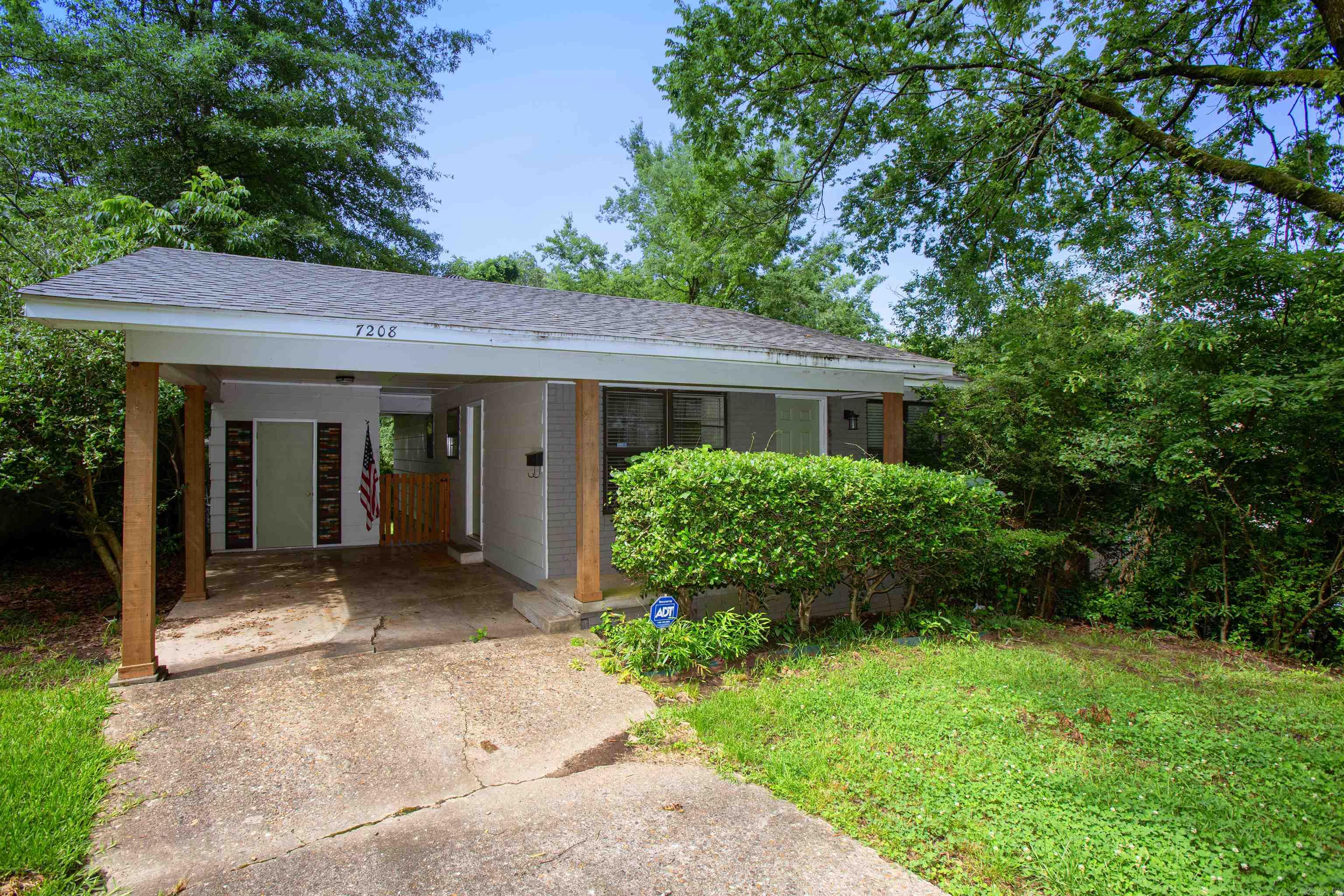 7208 Illinois Street Property Photo 1