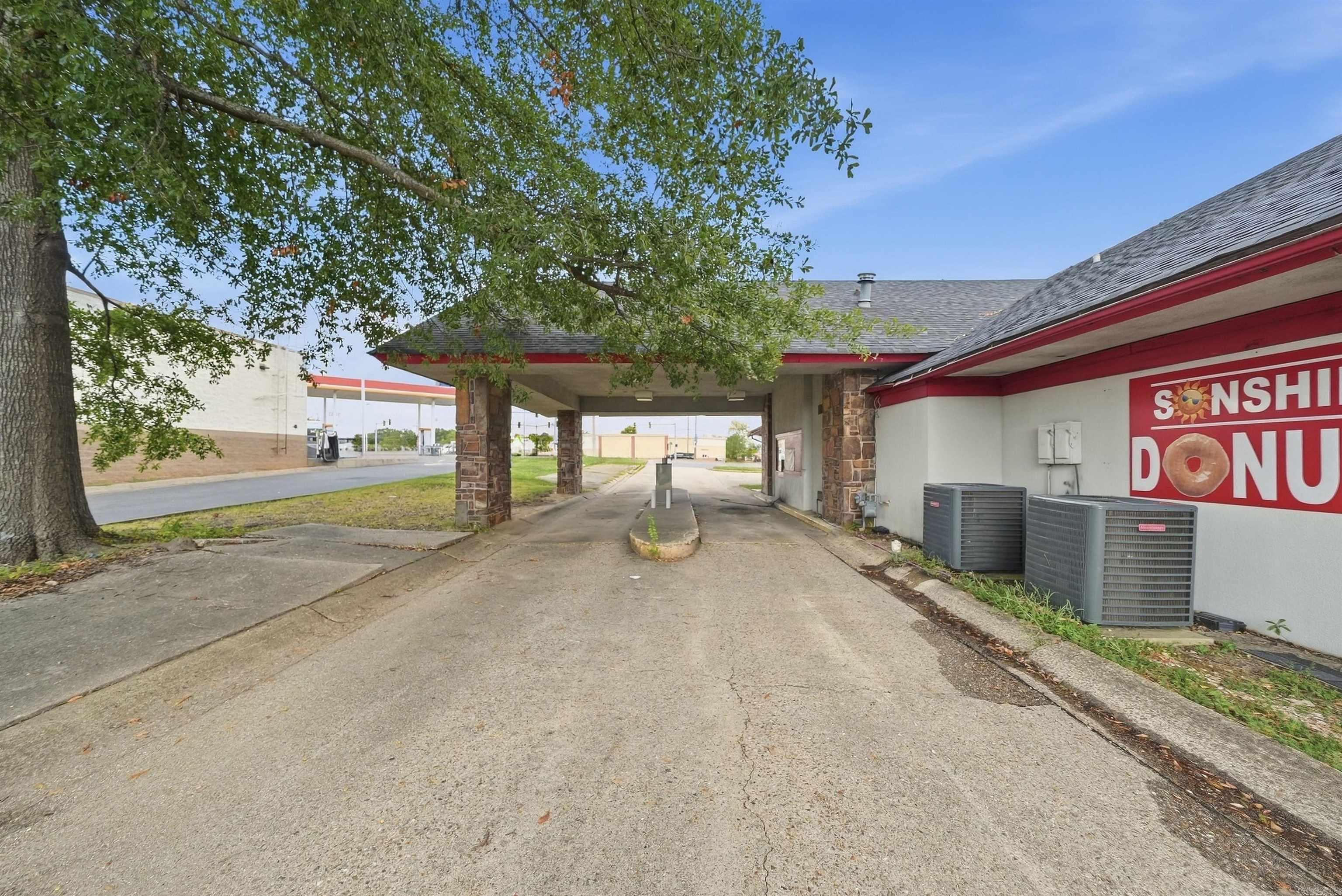 609 N Main Property Photo 26
