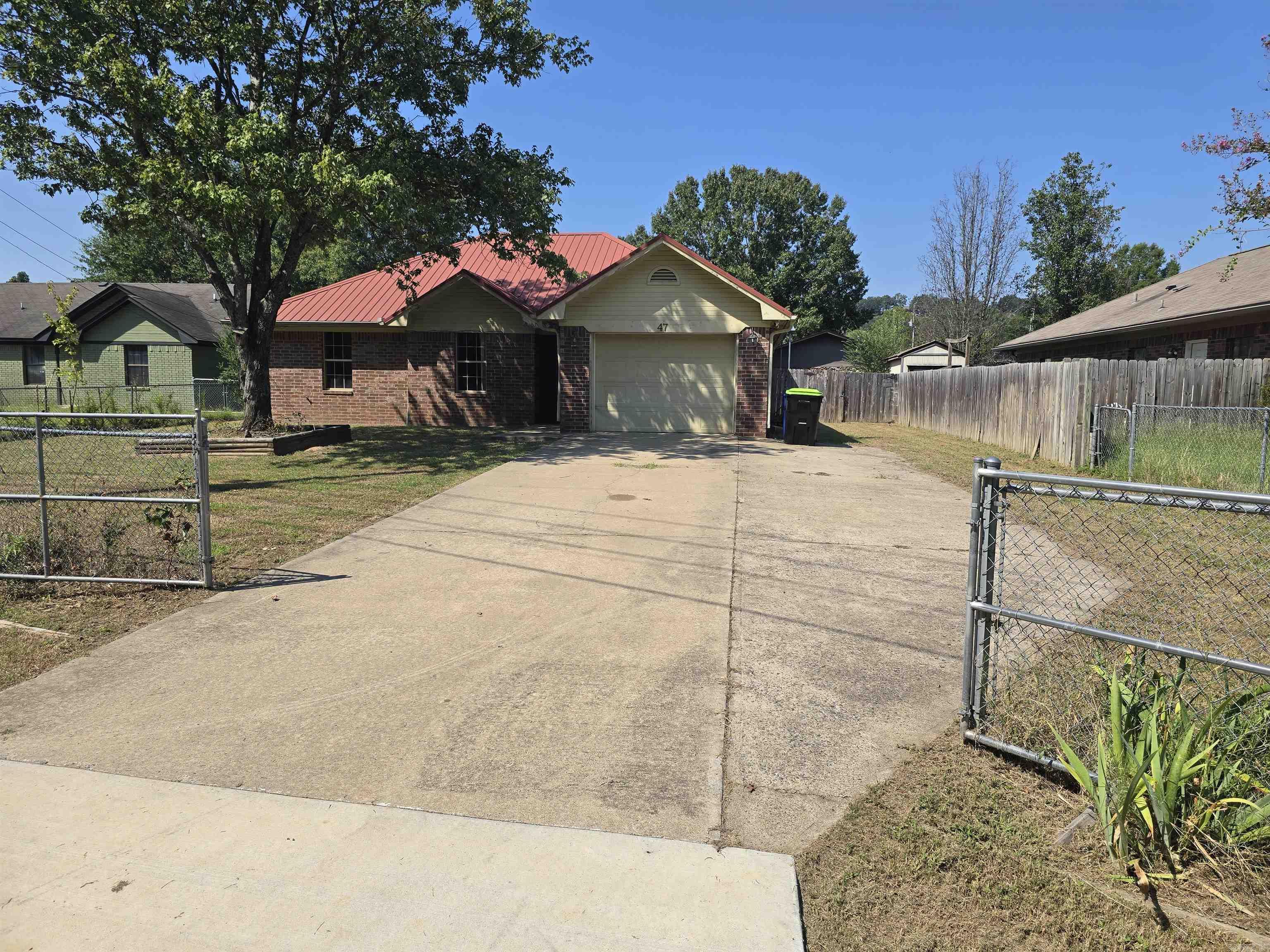 47 Garrett Rd. Property Photo 1