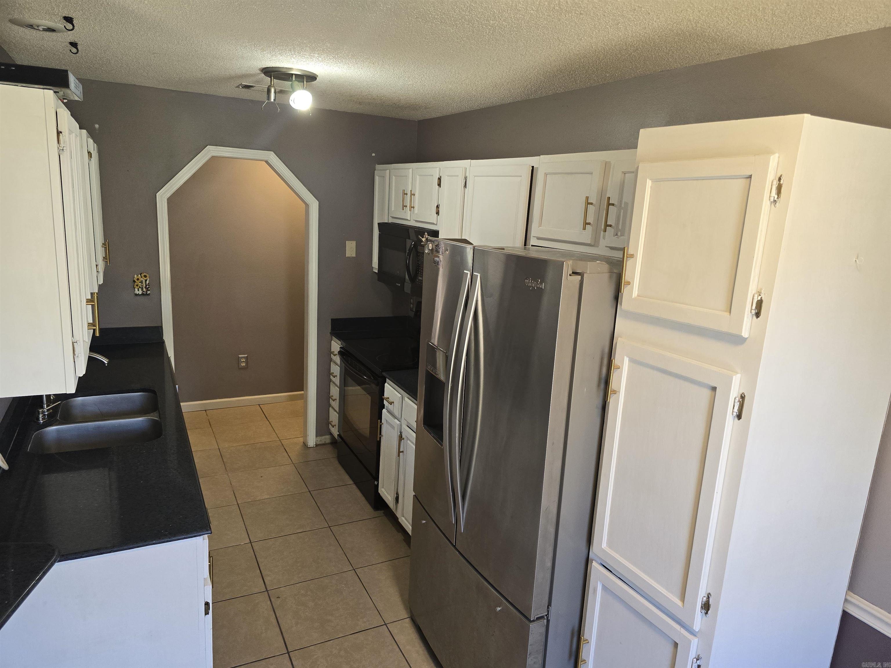 47 Garrett Rd. Property Photo 3