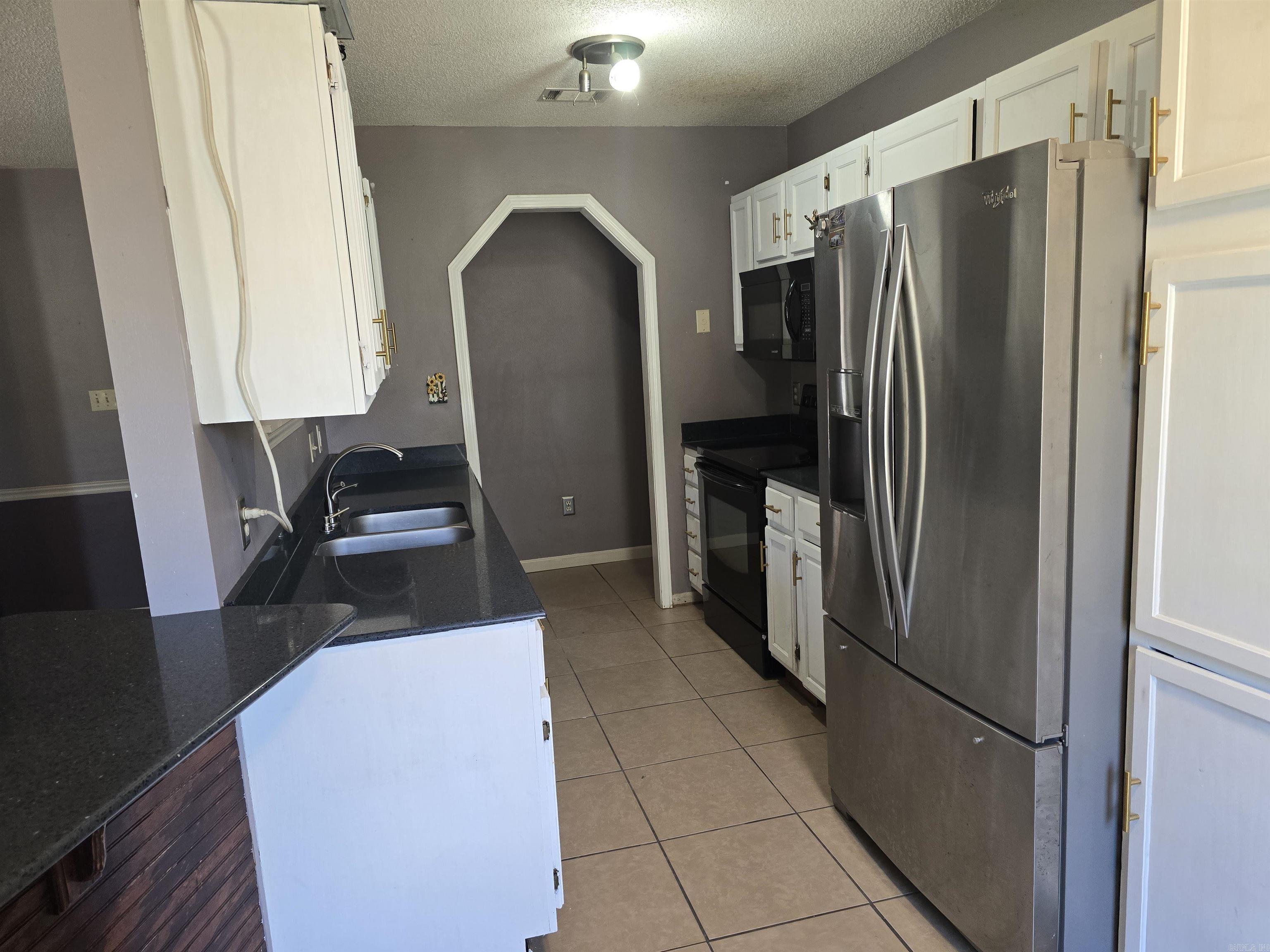 47 Garrett Rd. Property Photo 4