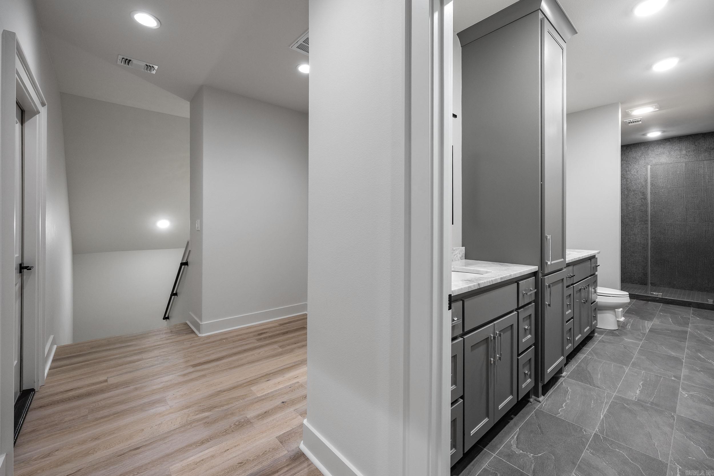 5 Mereville Place Property Photo 35