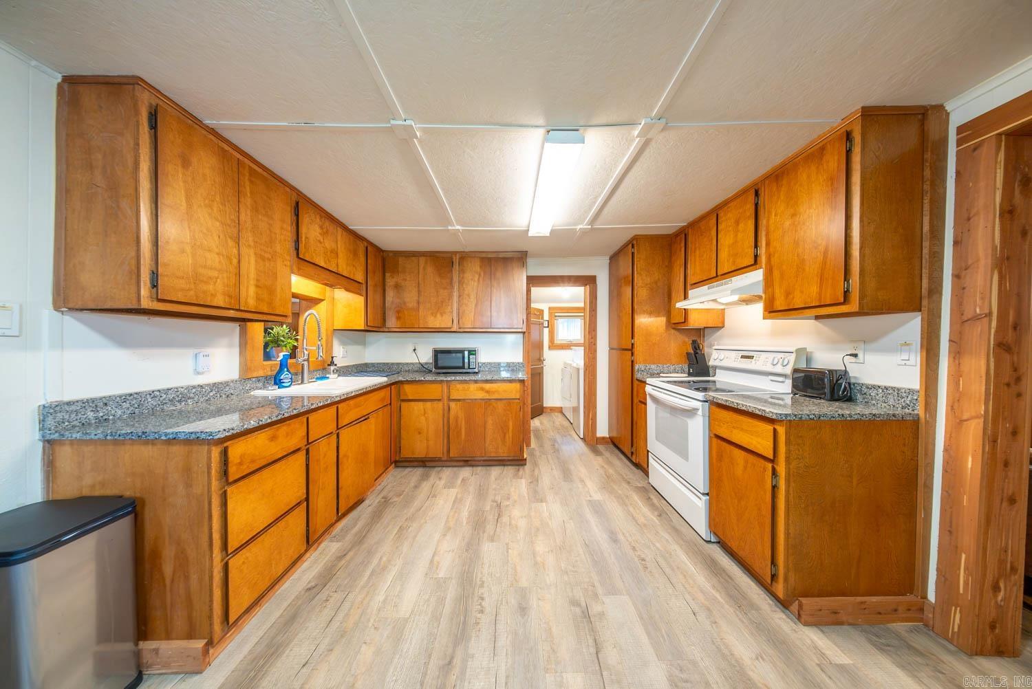 168 Riverview Drive Property Photo 14