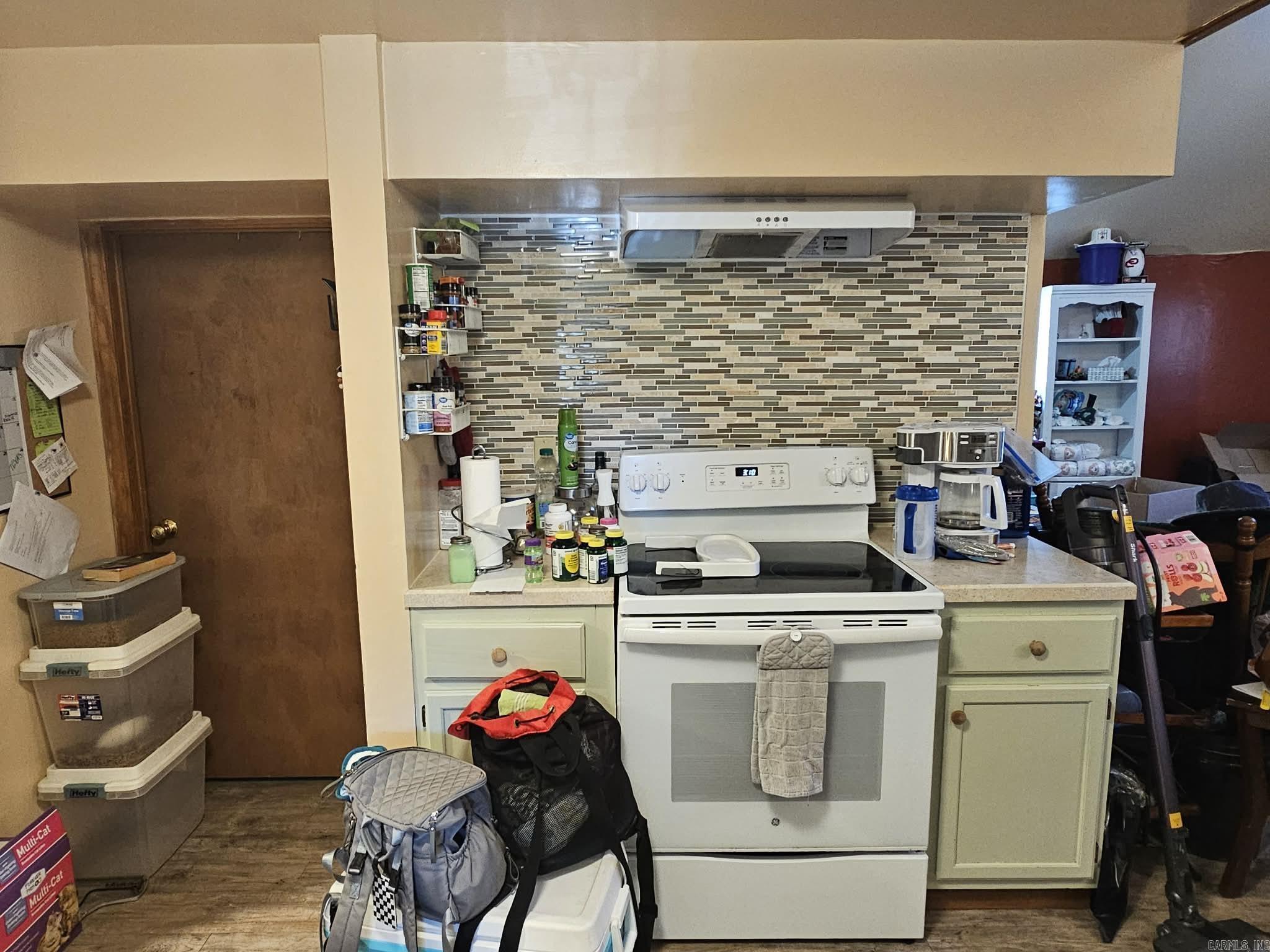 157 E Warren Street Property Photo 5