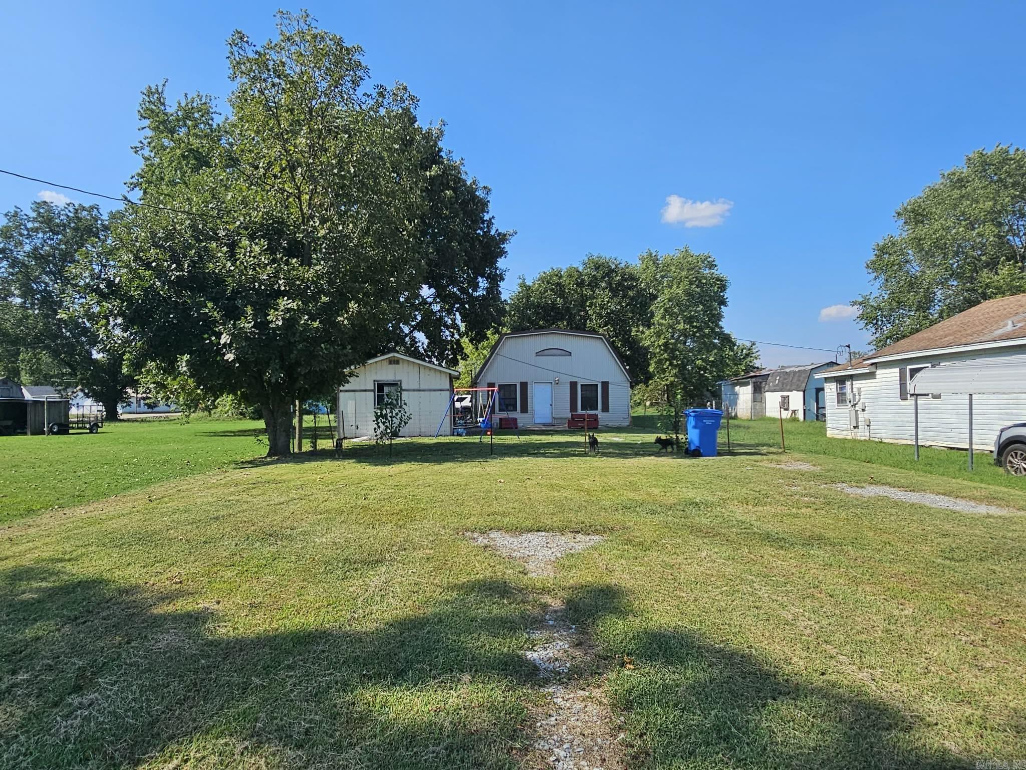 157 E Warren Street Property Photo 14