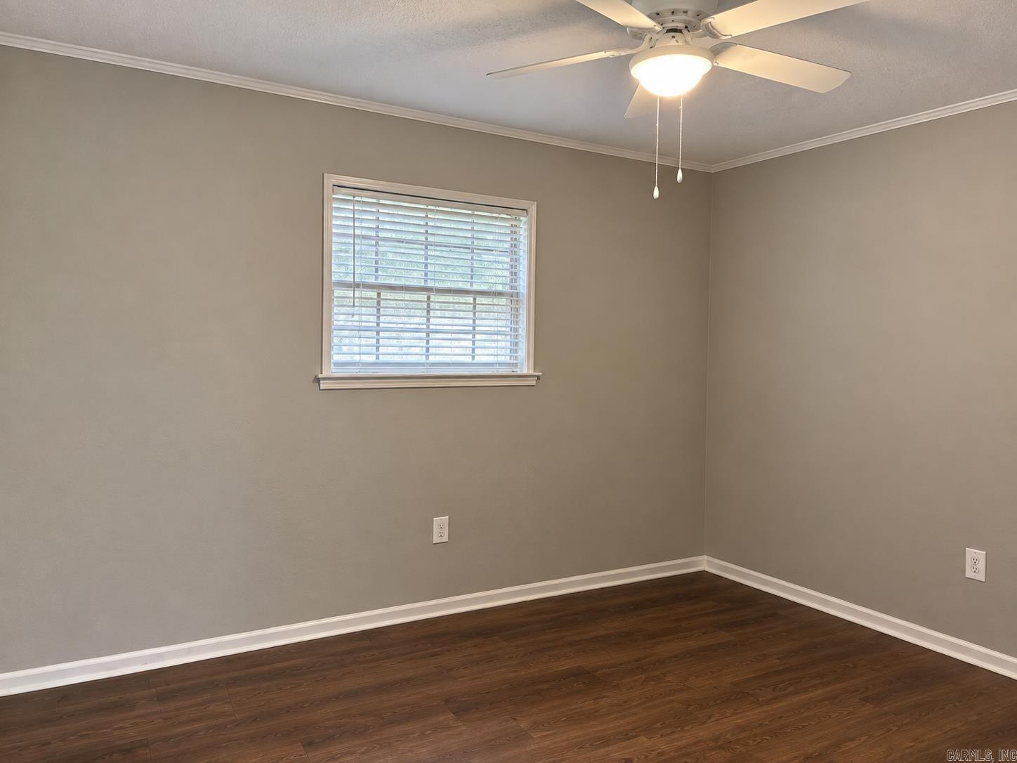 427 Sierra Madre Drive Property Photo 7