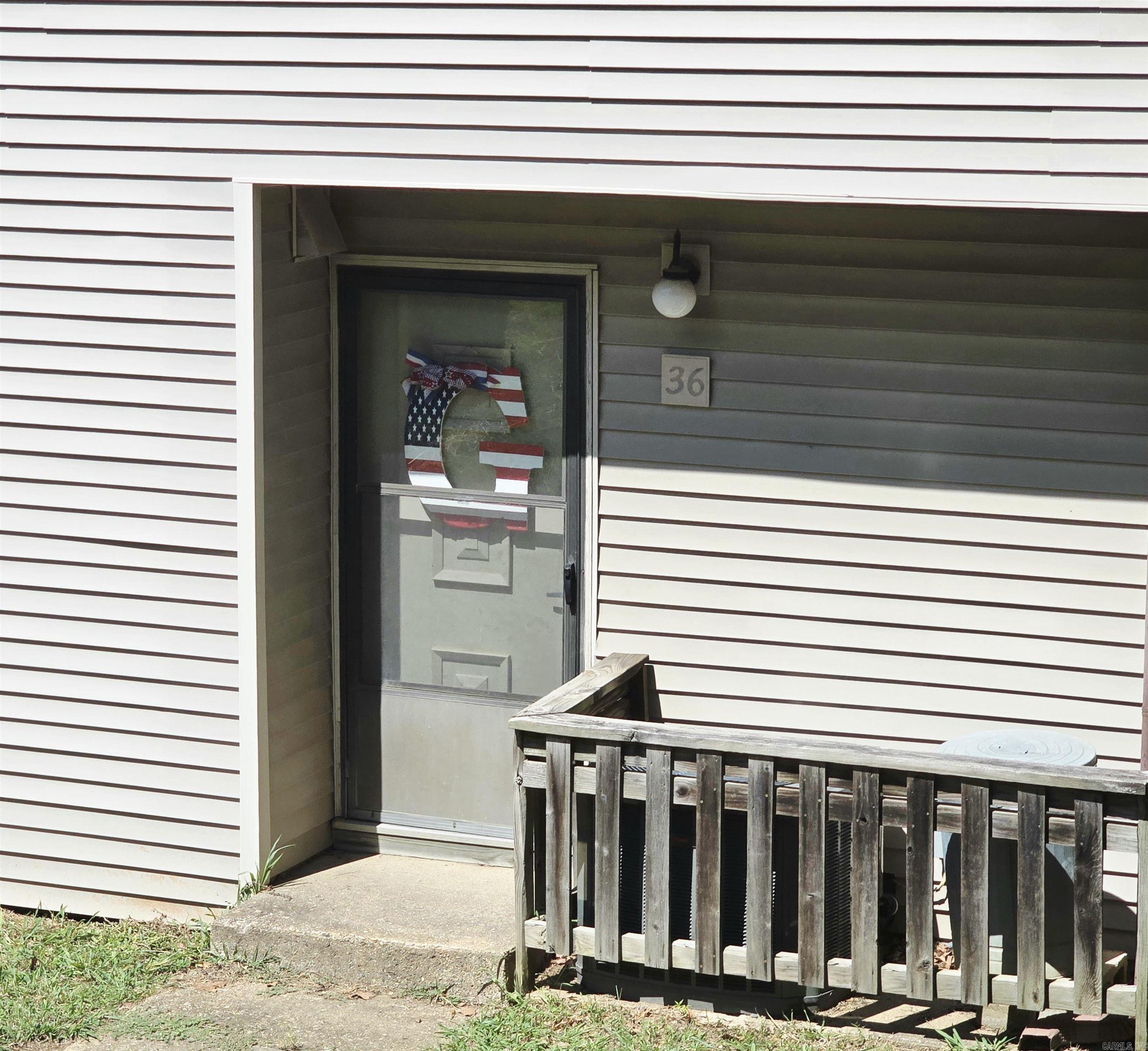 104 Chelsea Drive 36 Property Photo 2