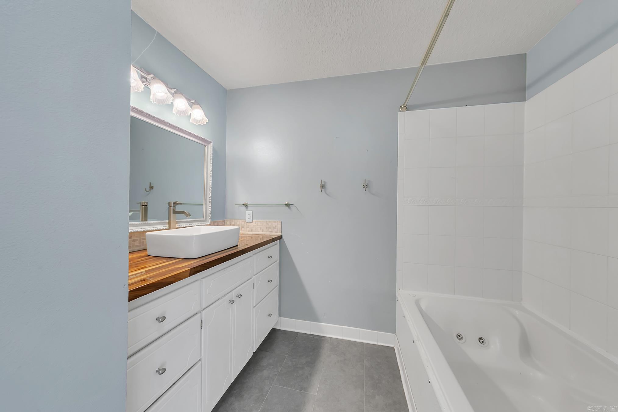 85 Williamsburg Cove Property Photo 19