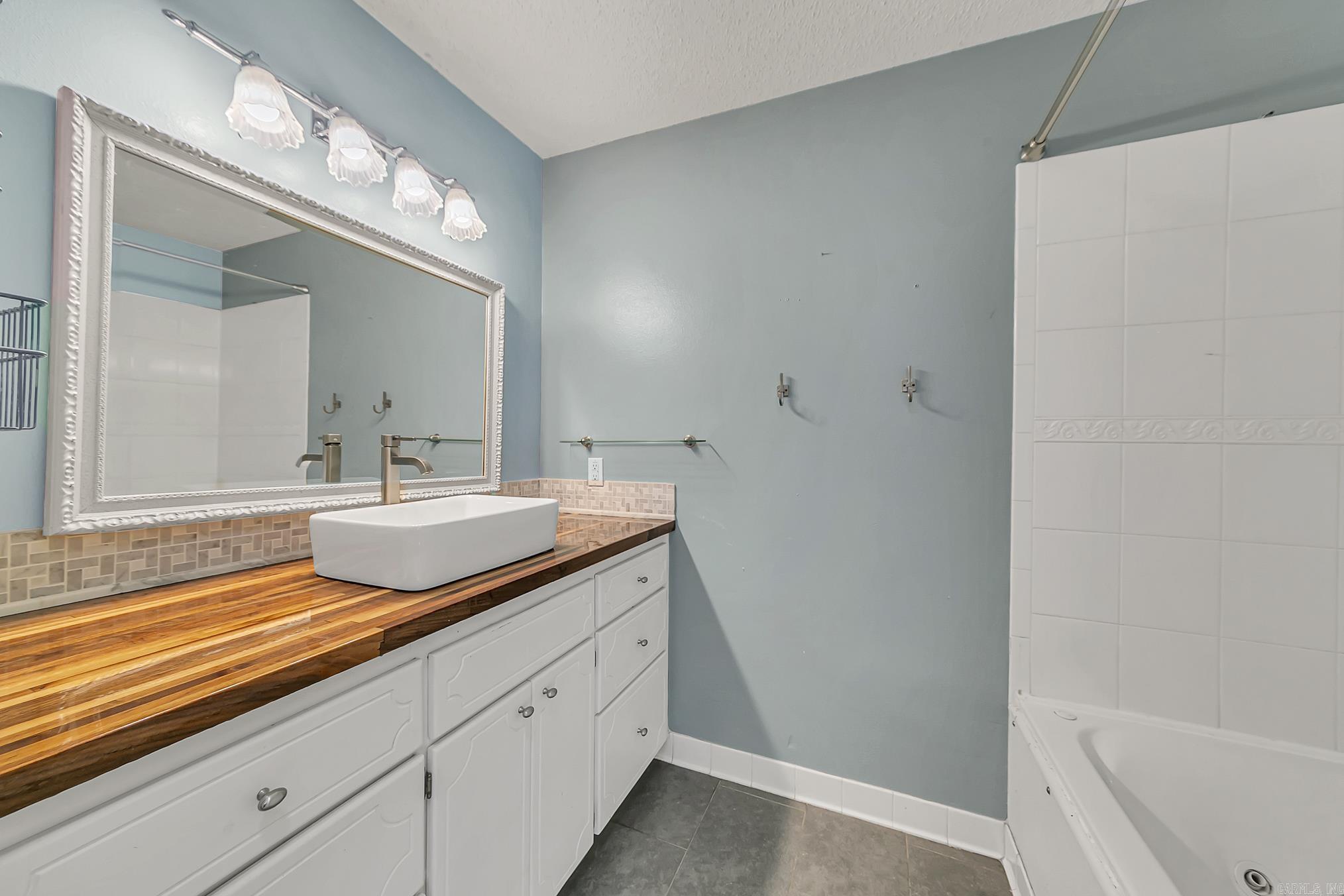 85 Williamsburg Cove Property Photo 20